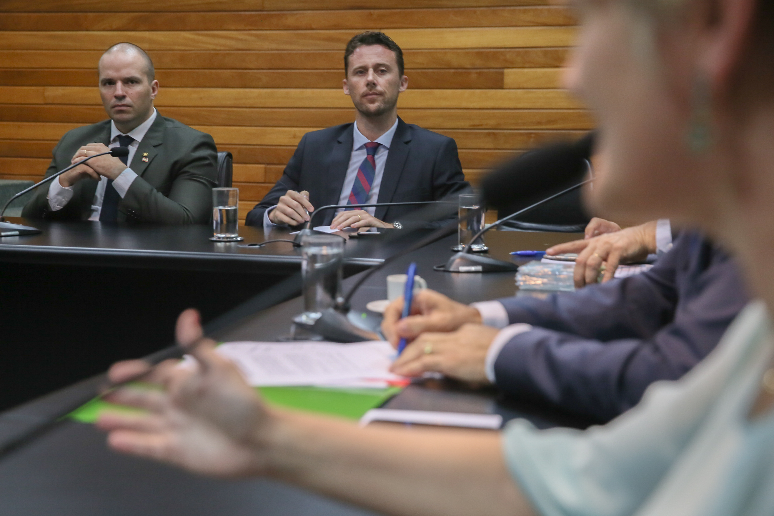 Comissão de Defesa dos Direitos da Pessoa com Deficiência é instalada. Deputados Vicente Caropreso (PSDB) e José Milton (PP) são eleitos presidente e vice da comissão.