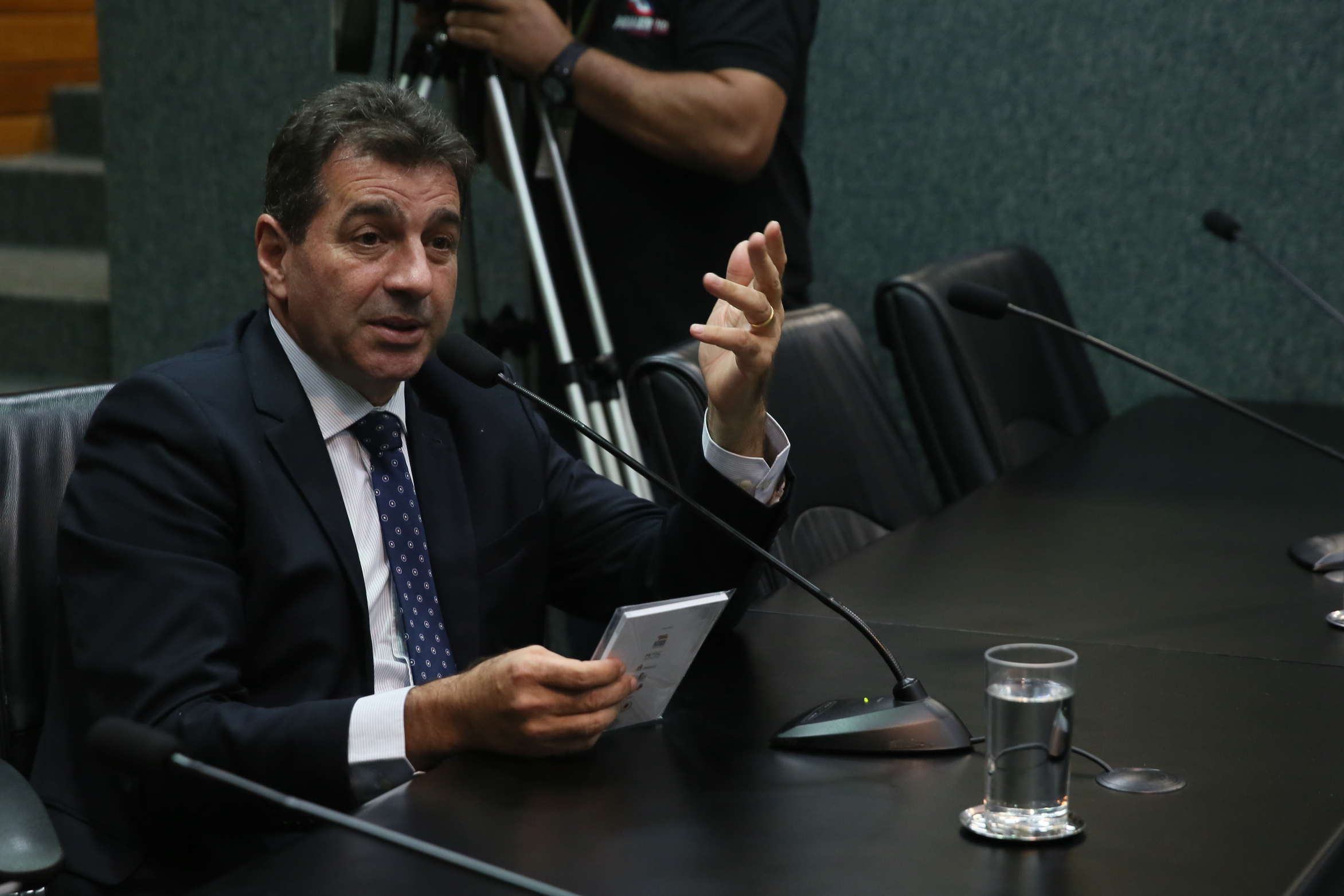 Comissão de Defesa dos Direitos da Pessoa com Deficiência é instalada. Deputados Vicente Caropreso (PSDB) e José Milton (PP) são eleitos presidente e vice da comissão.
