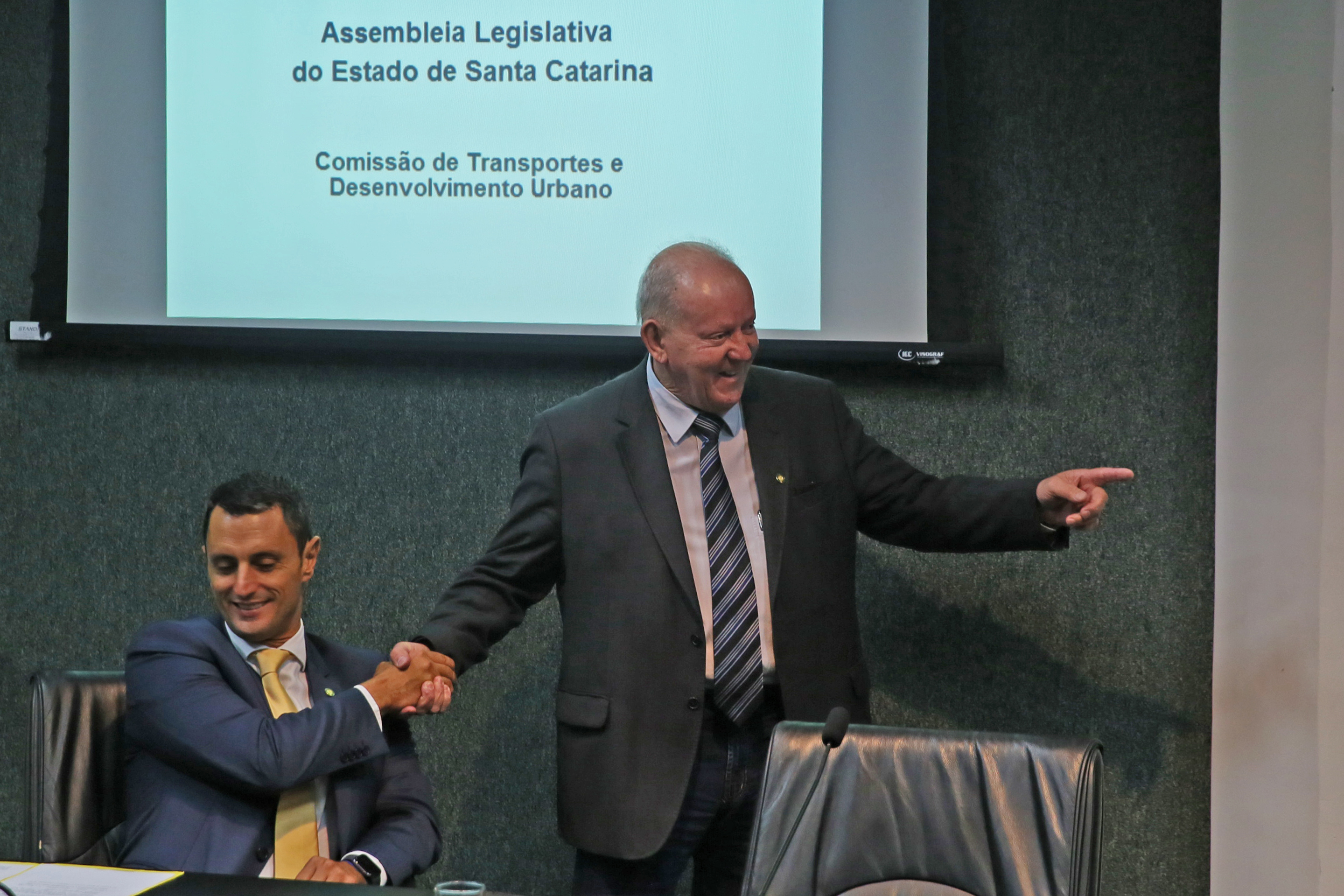 INSTALAÇÃO DAS COMISSÕES – Comissão de Transportes é Instalada