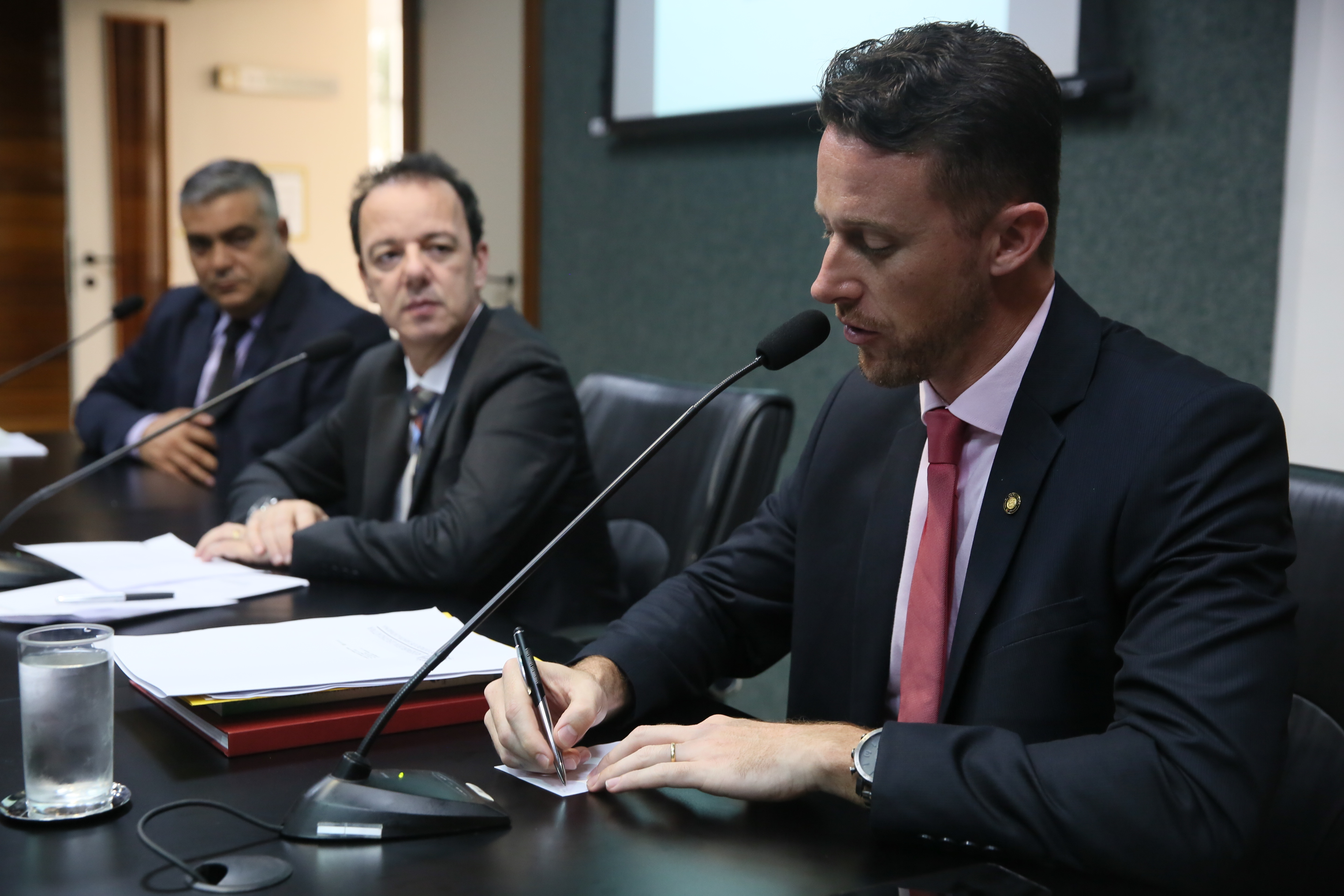 REUNIÃO - Comissão de Prevenção e Combate às Drogas.