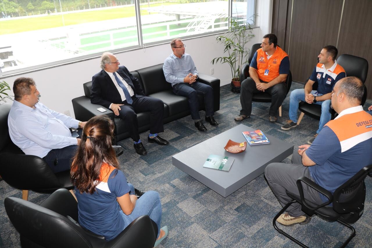 Caropreso e prefeito de Guaramirim buscam soluções para SC-108