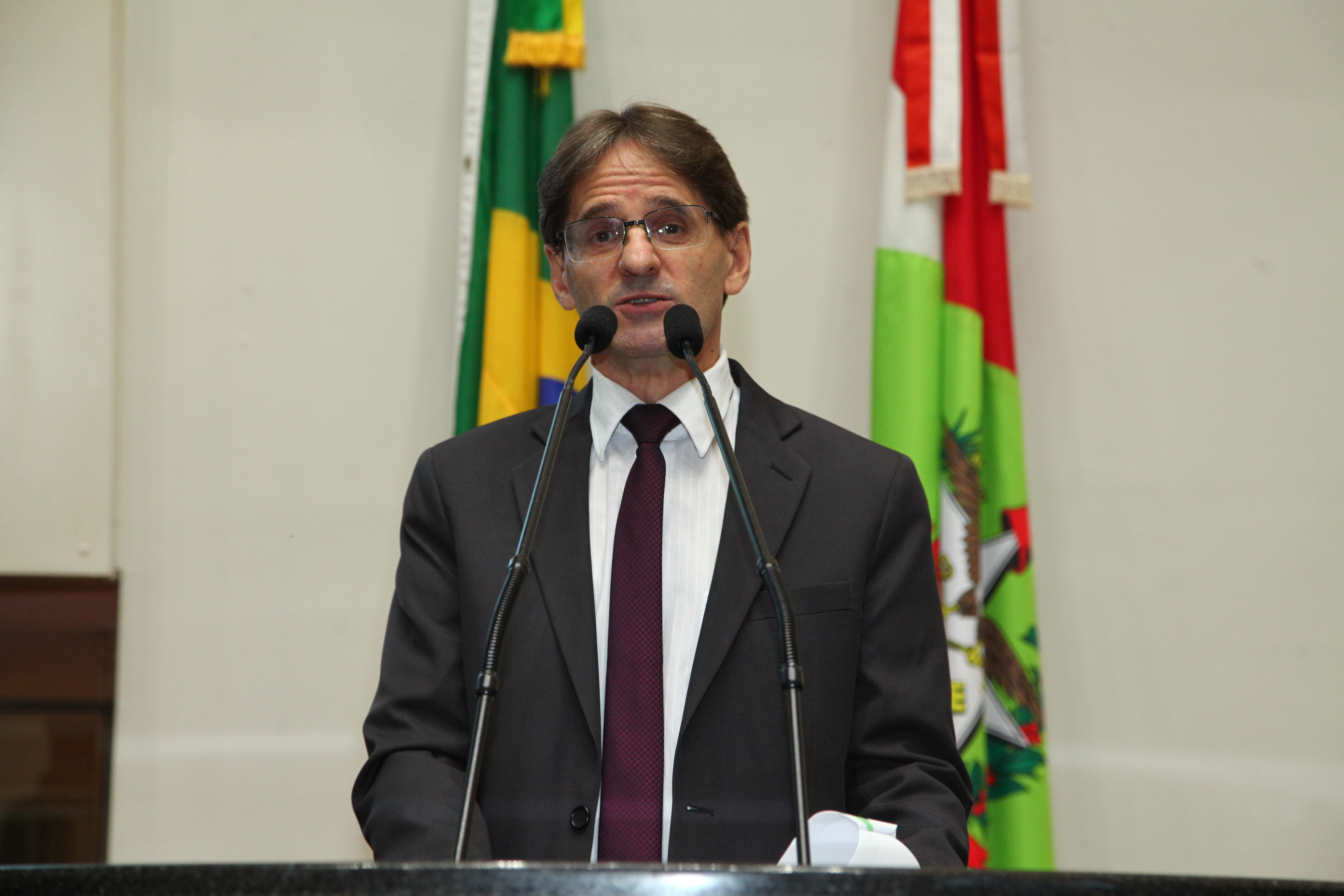 Sessão Plenária - Deputado Neodi Saretta (PT)