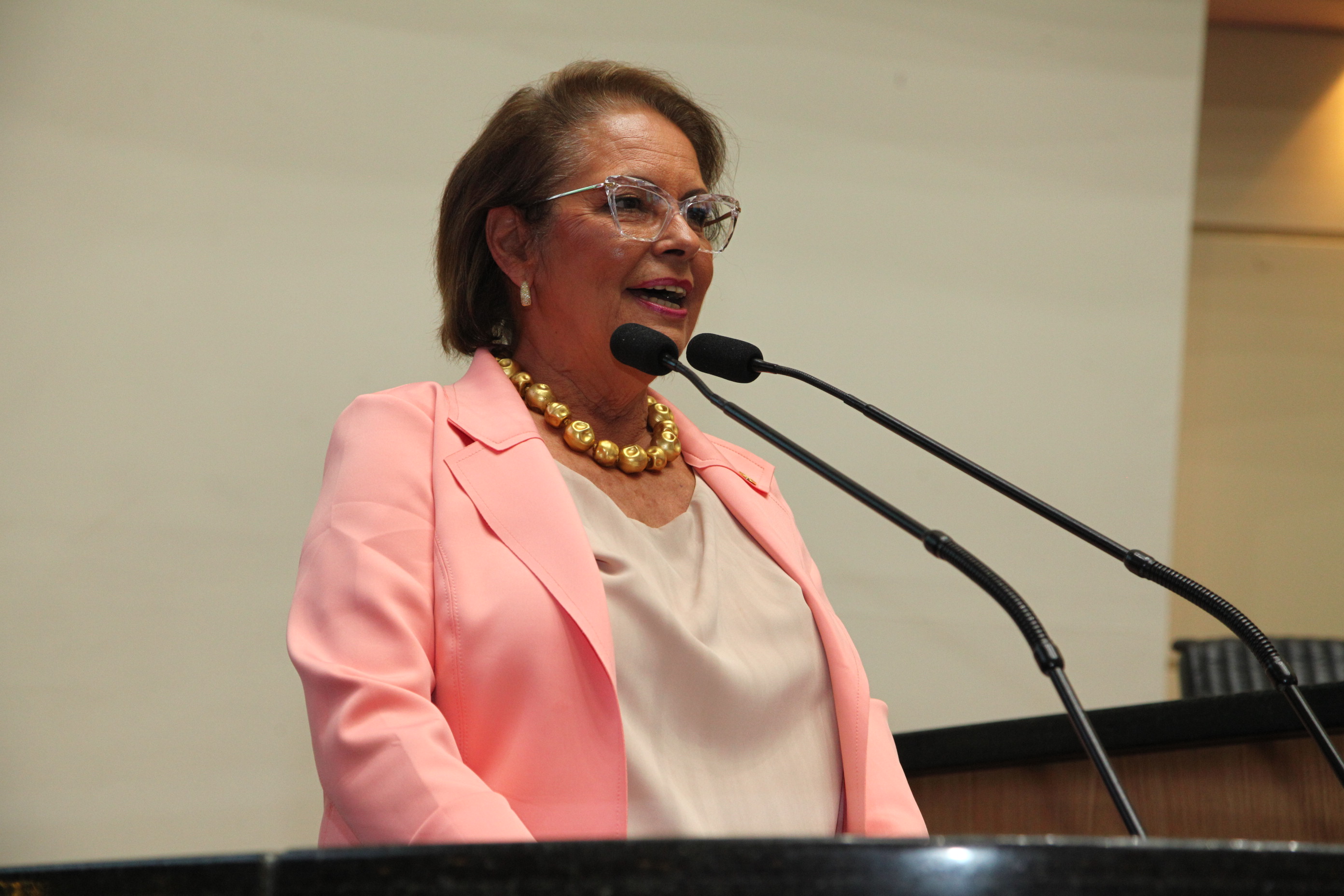 Sessão Especial em comemoração ao Dia Internacional da Mulher - Deputada Ada Faraco de Luca (PMDB)
