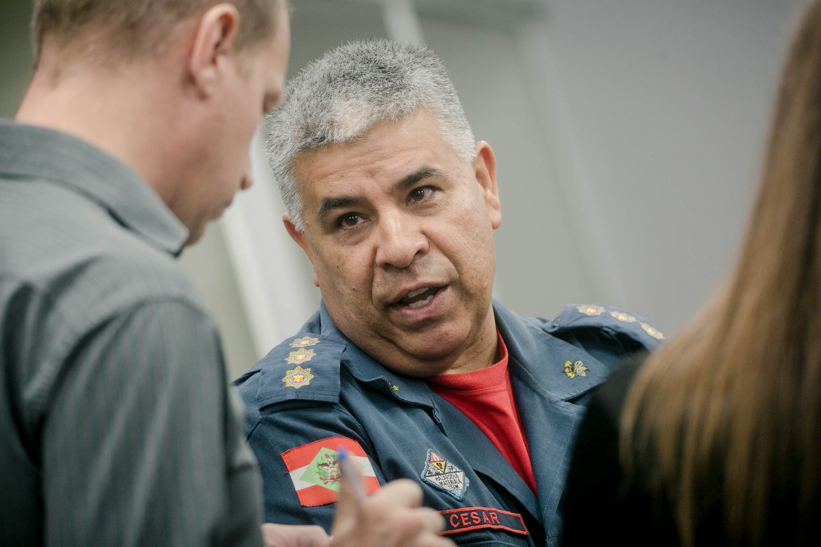 Bombeiros catarinenses que atuaram em Brumadinho são homenageados na Alesc.
