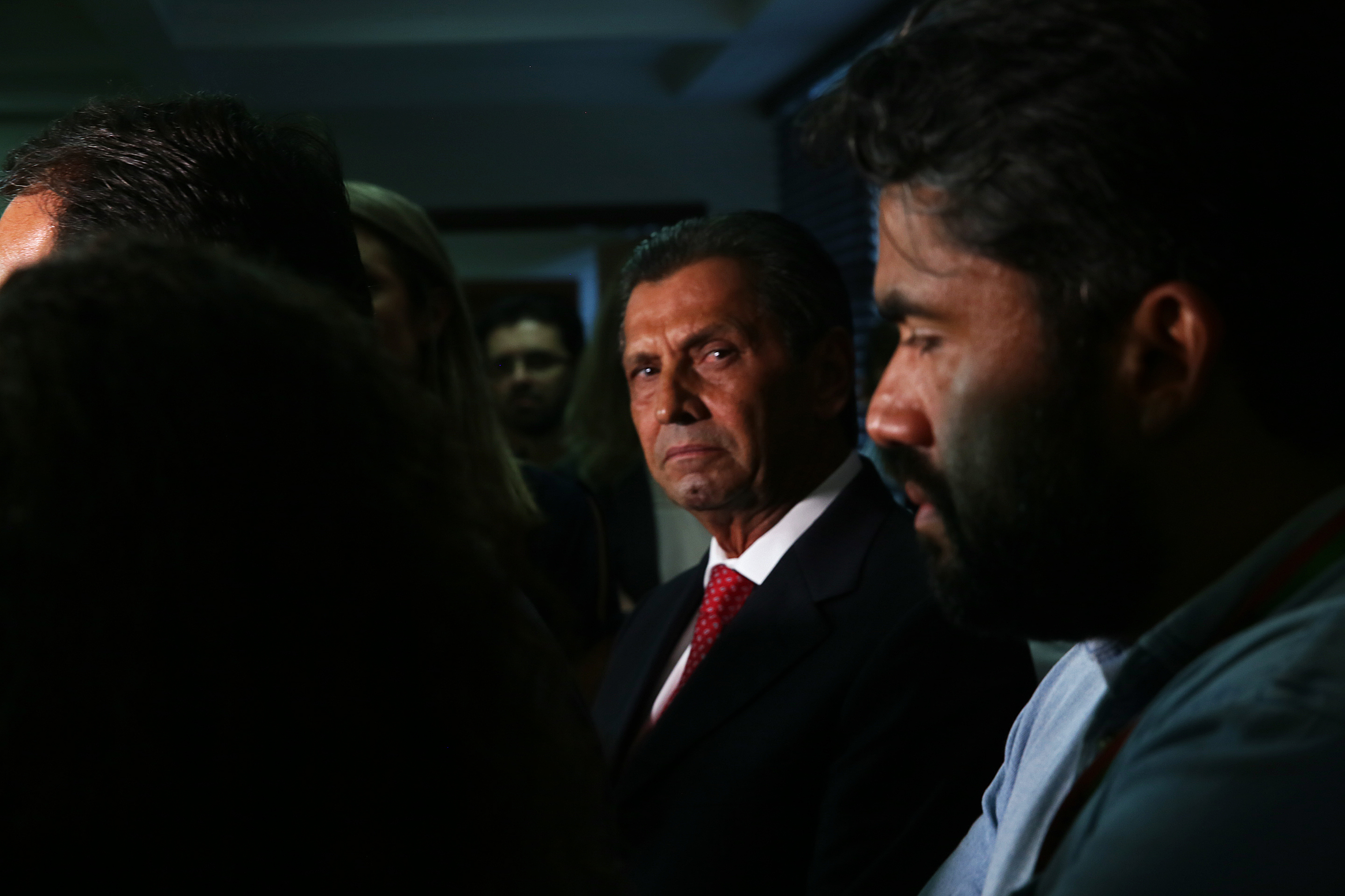 Presidente Julio Garcia recebe das mãos do Governador o projeto da Reforma Administrativa.
