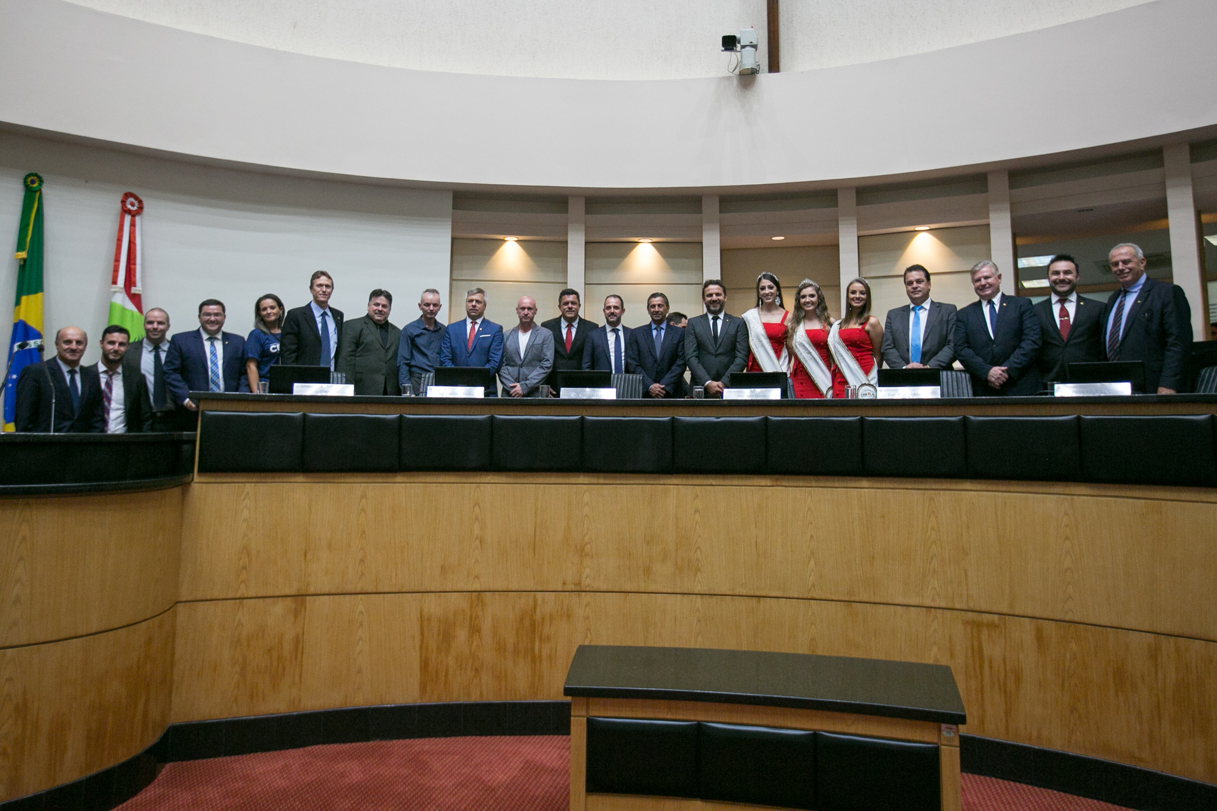 Deputados com realeza da 25ª Festa Nacional da Cebola