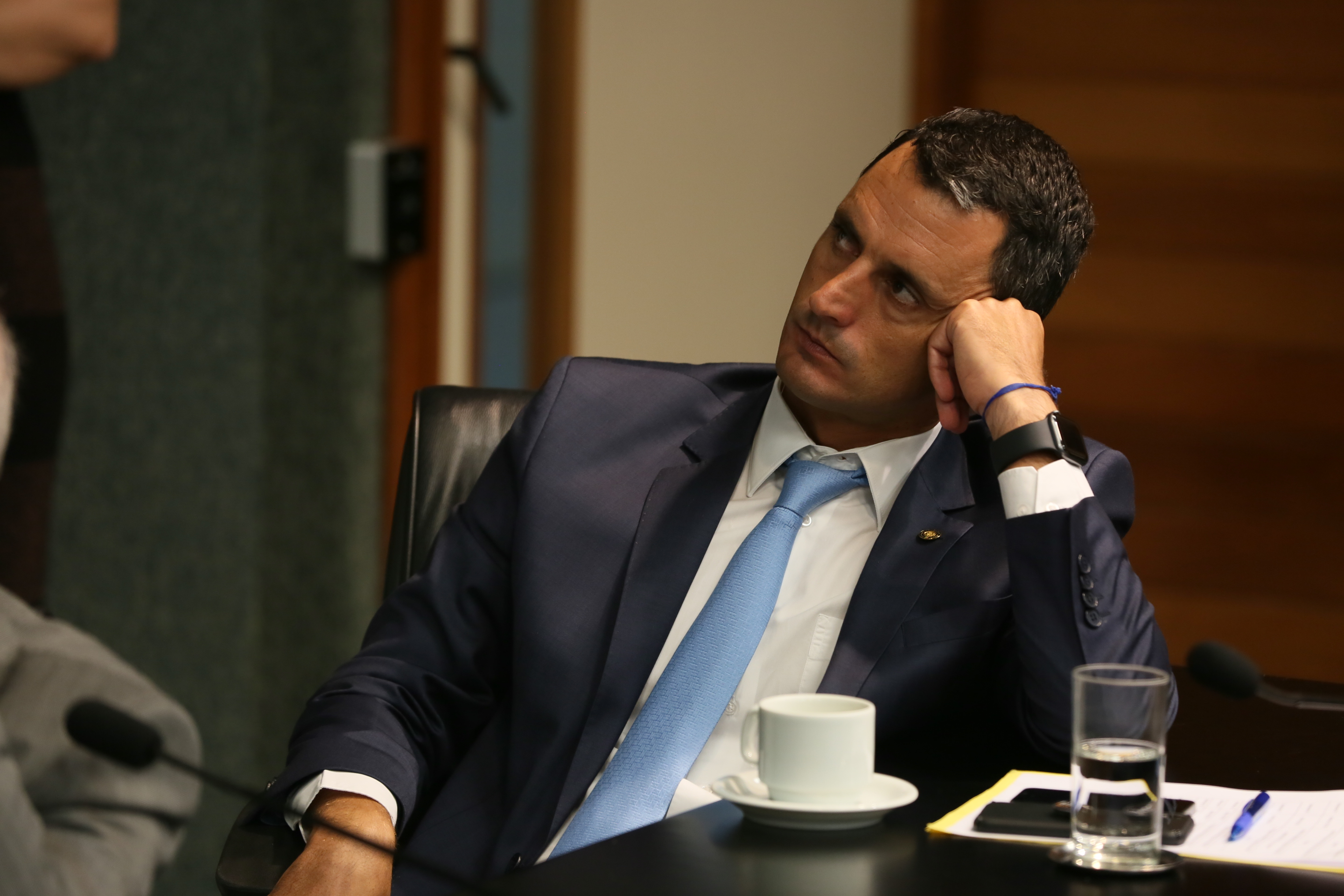 Reunião define acesso ao histórico dos contratos de restauração da Ponte.