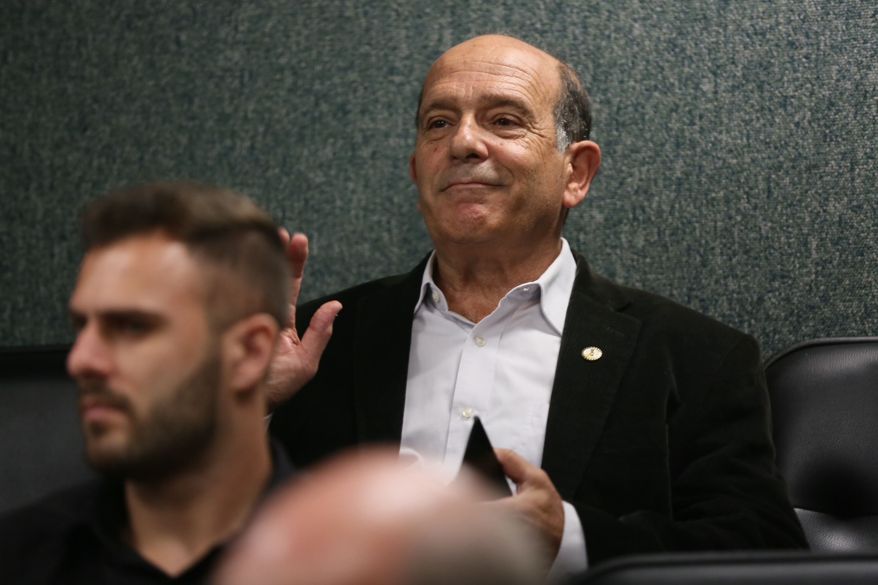 Reunião define acesso ao histórico dos contratos de restauração da Ponte.