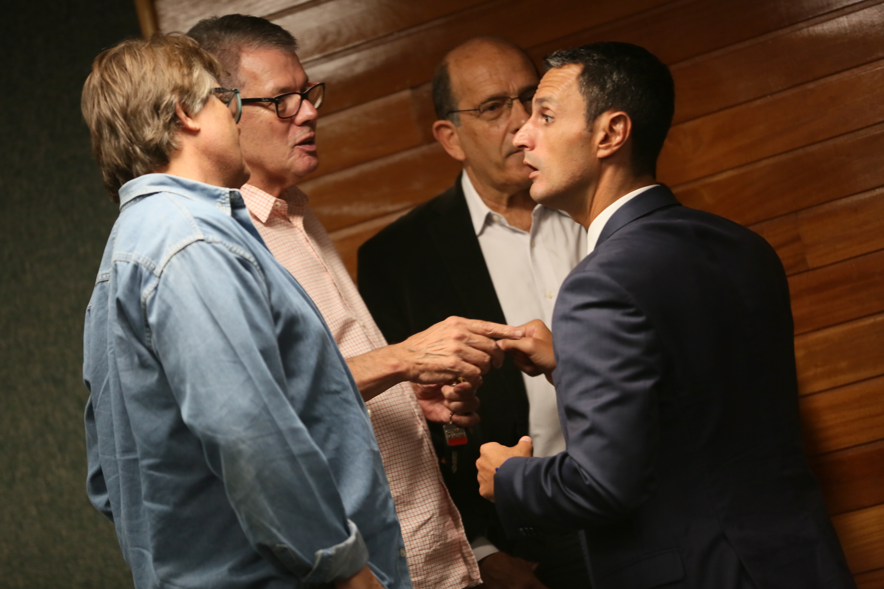 Reunião define acesso ao histórico dos contratos de restauração da Ponte.