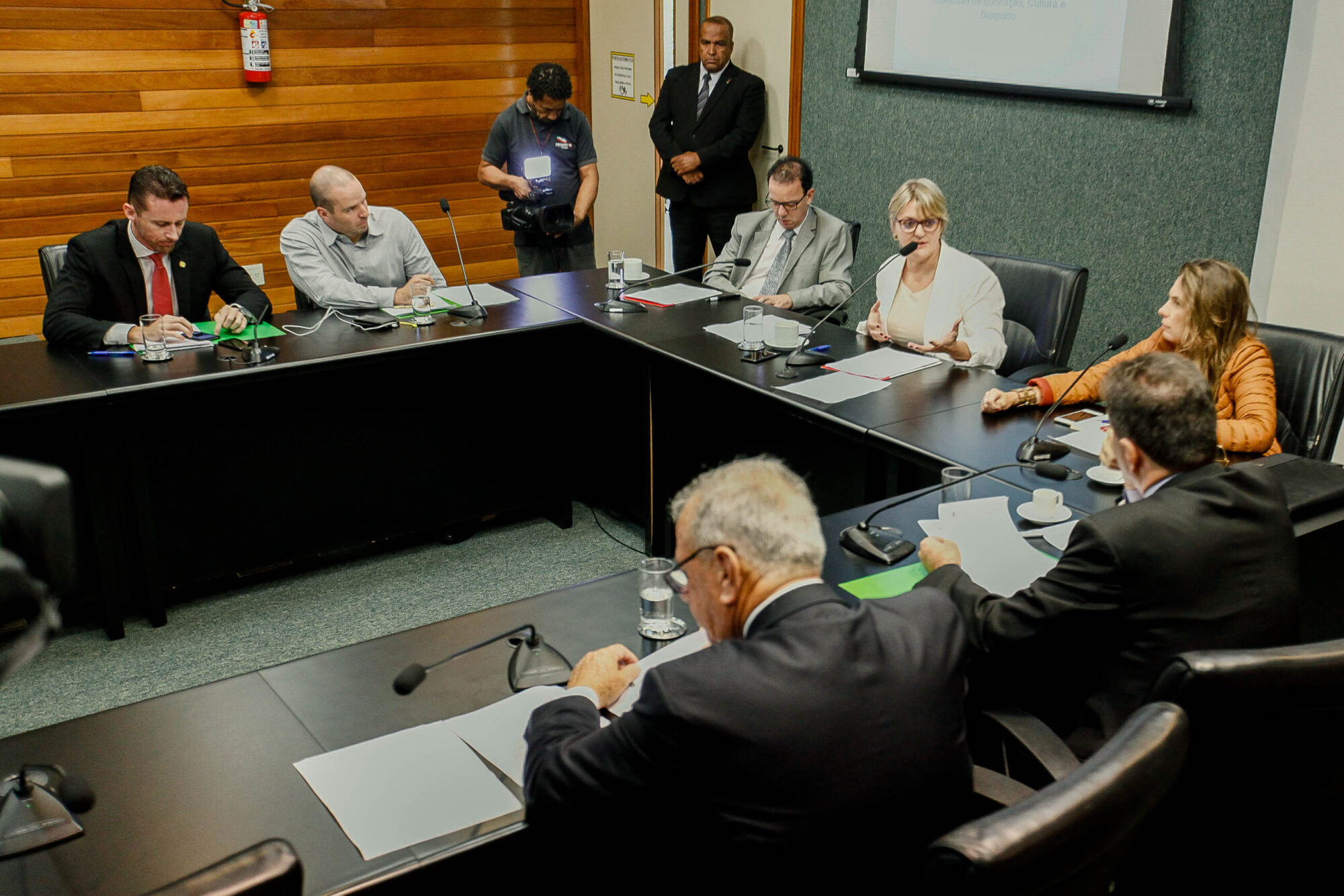 Segurança nas escolas e financiamento cultural serão temas de audiências