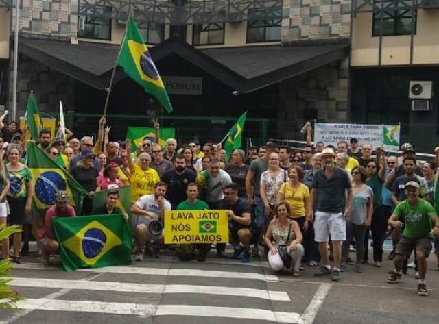 Sargento Lima participa das manifestações pela operação Lava-Jato