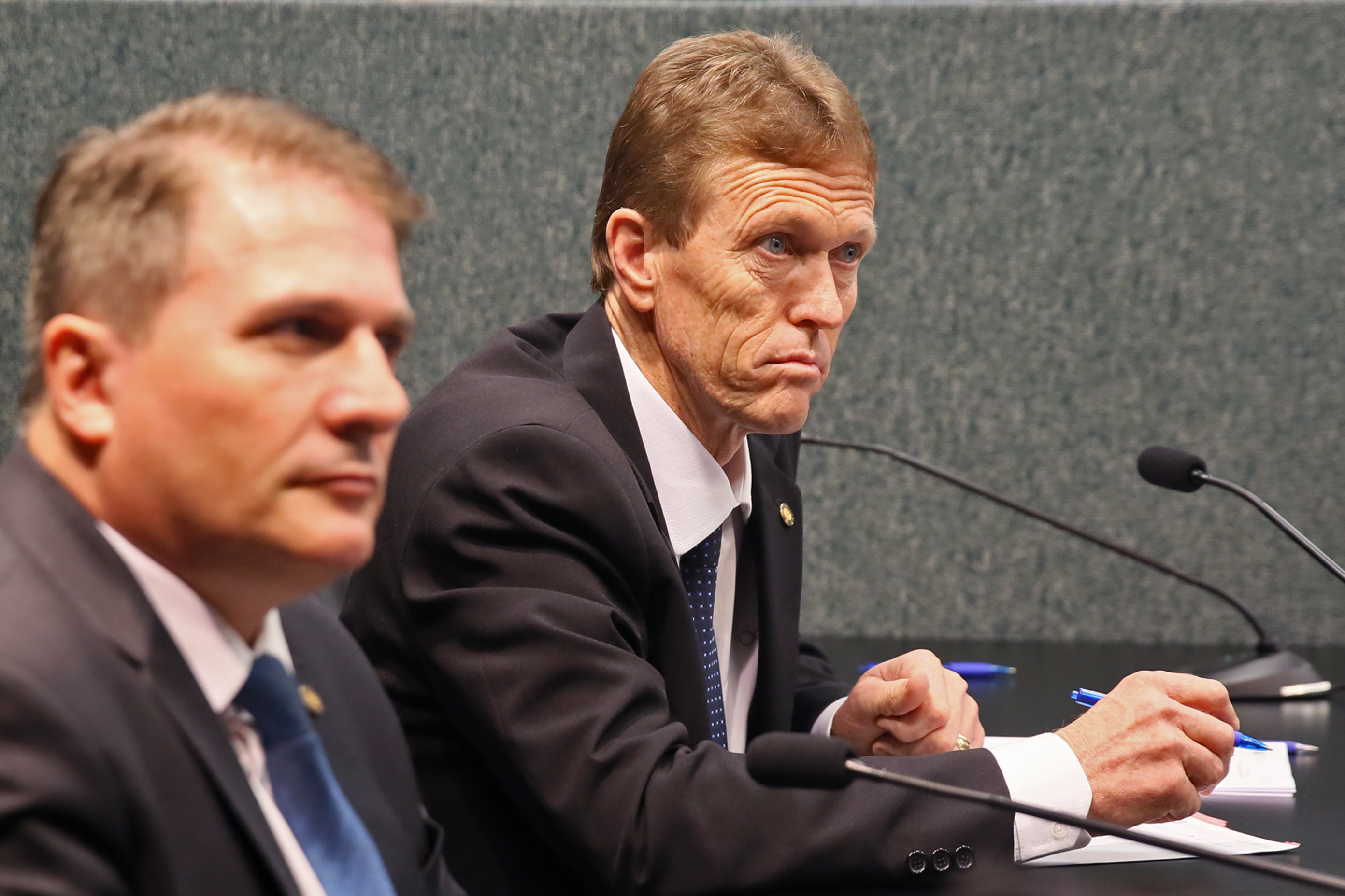 Deputados da Comissão de Transportes e Desenvolvimento Urbano recebem o Secretário de Estado da Infraestrutura Carlos Hassler para tratar da situação das pontes de acesso à ilha.