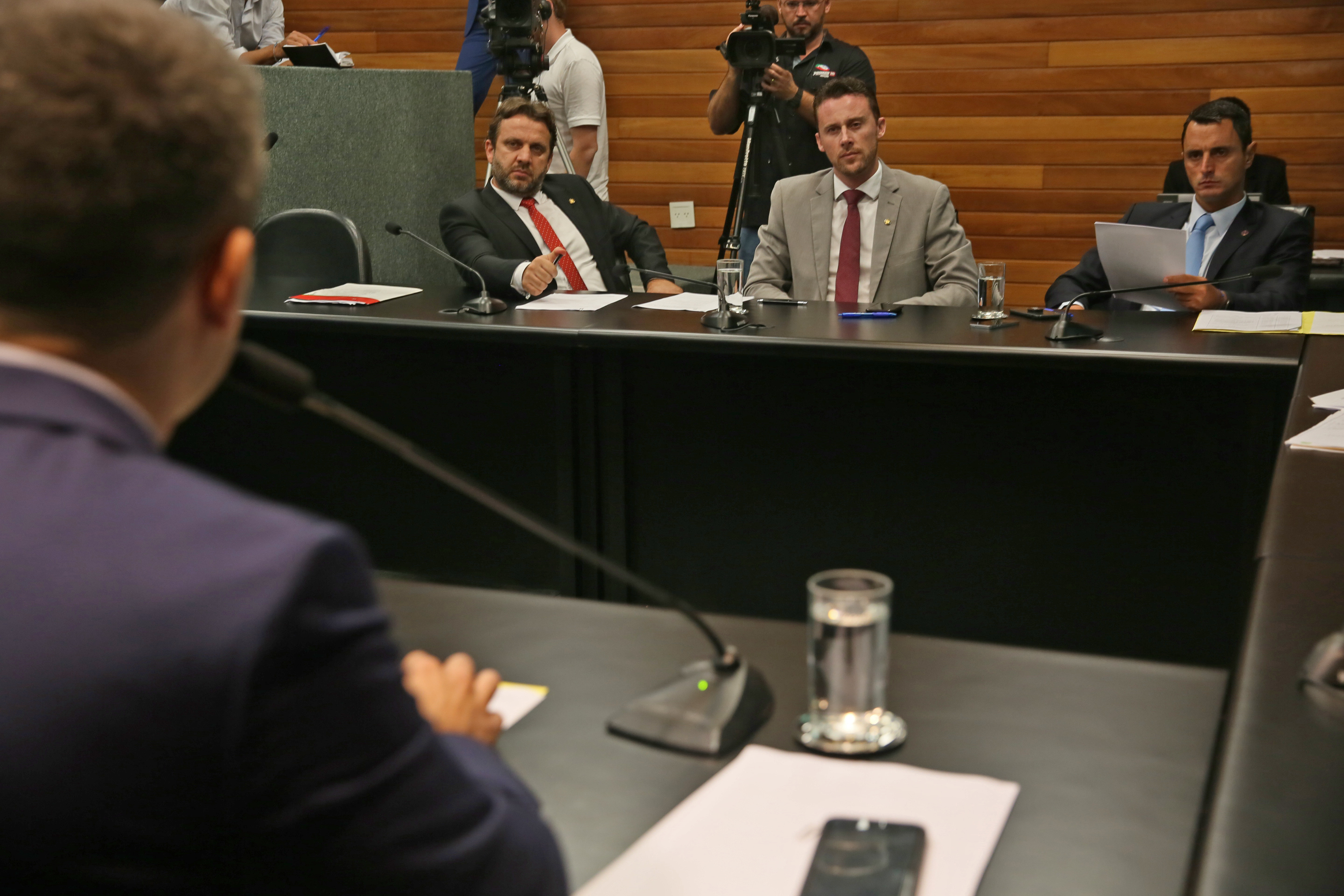 Reunião da Comissão Parlamentar de Inquérito para apurar eventuais irregularidades nos contratos de restauração da Ponte Hercílio Luz.