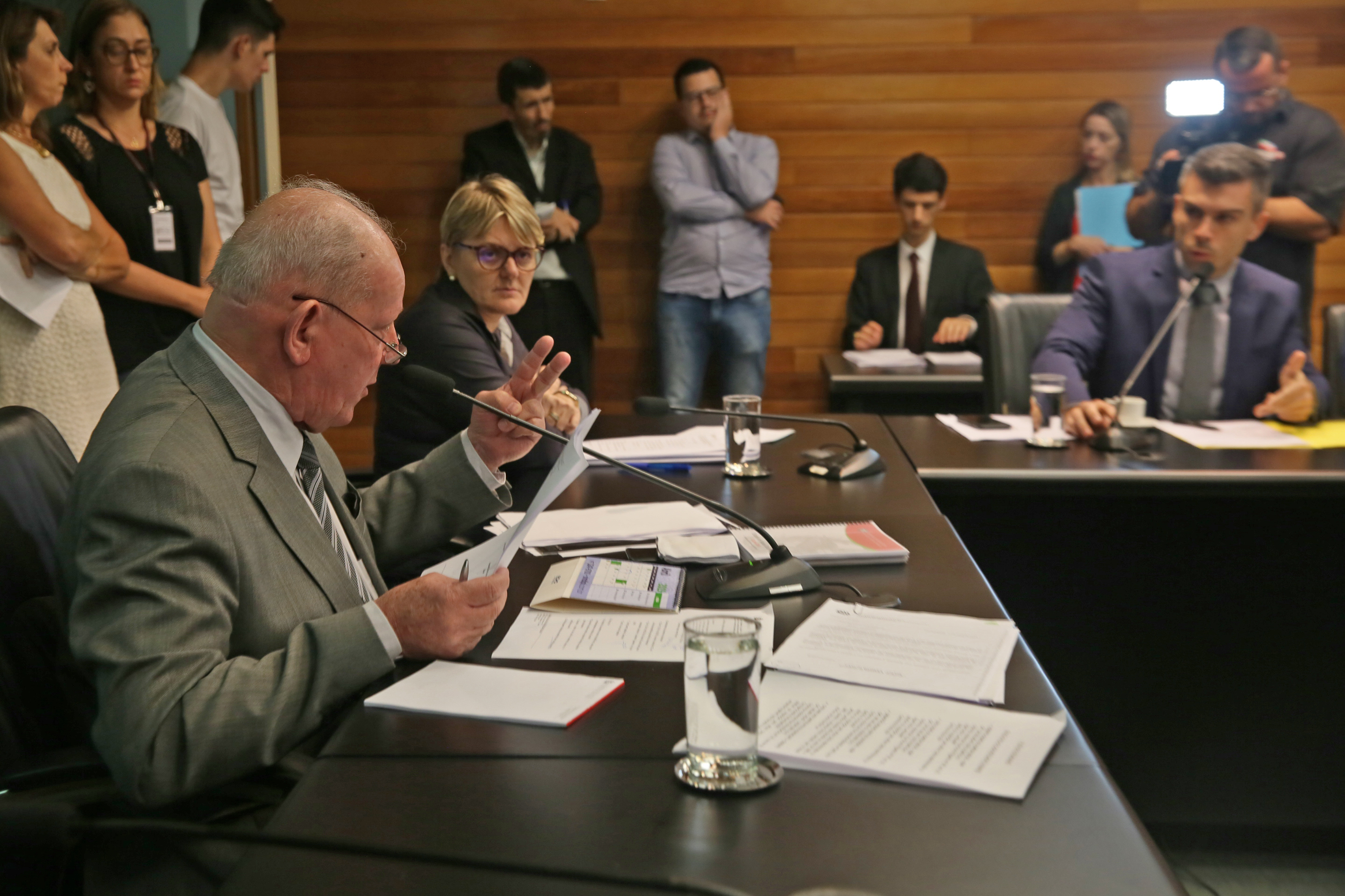 Reunião da Comissão Parlamentar de Inquérito para apurar eventuais irregularidades nos contratos de restauração da Ponte Hercílio Luz.