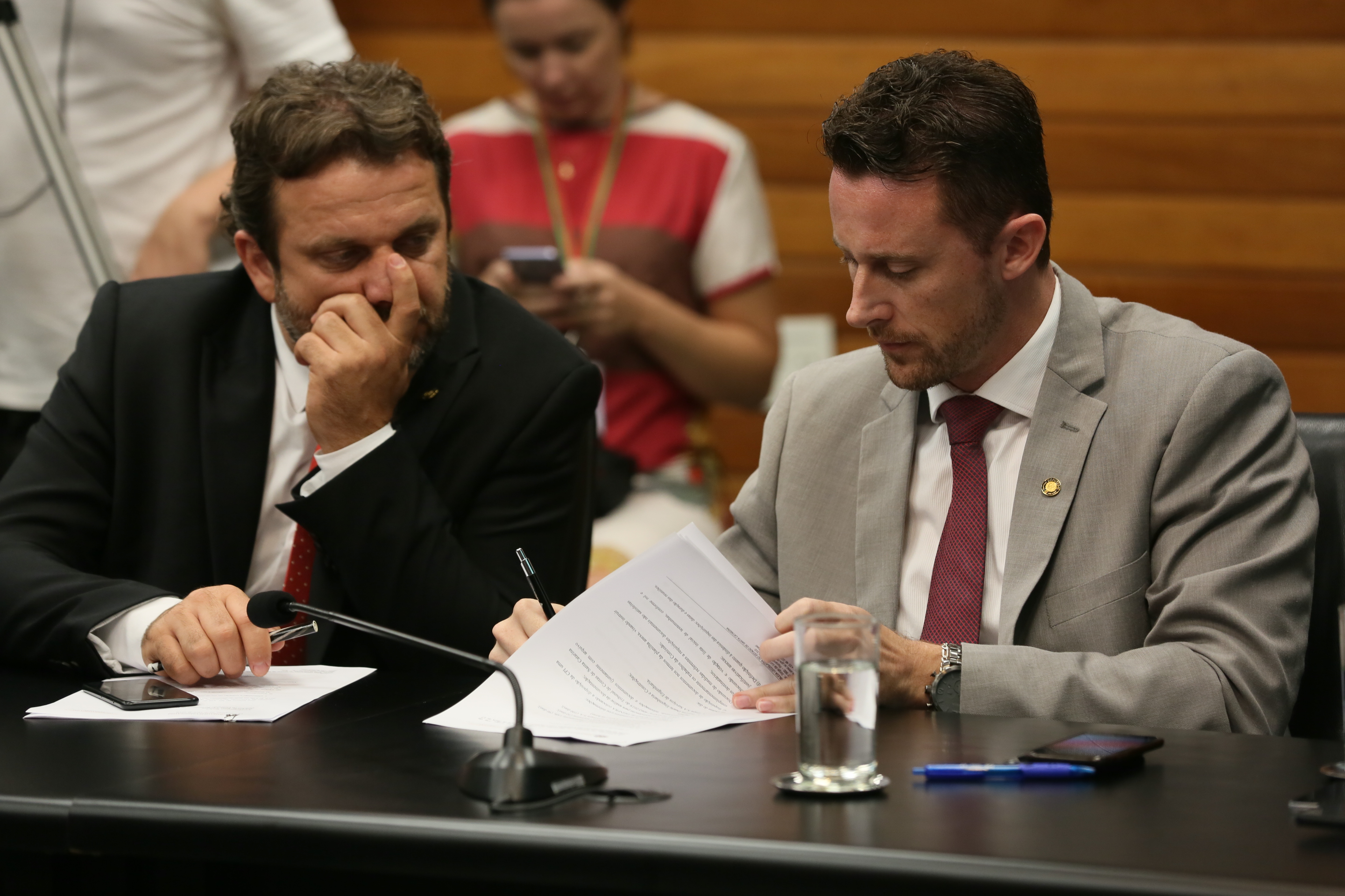 Reunião da Comissão Parlamentar de Inquérito para apurar eventuais irregularidades nos contratos de restauração da Ponte Hercílio Luz.