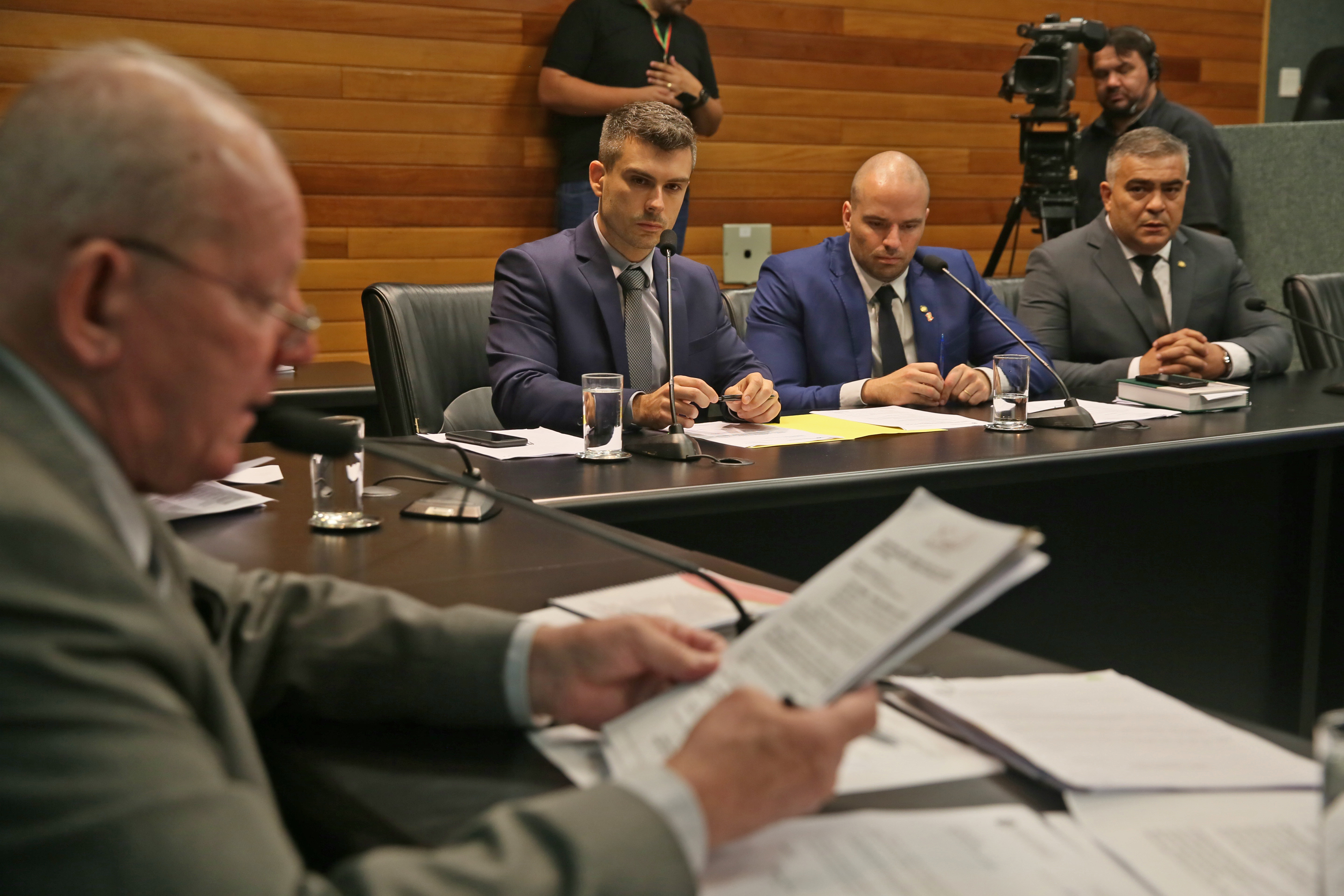 Reunião da Comissão Parlamentar de Inquérito para apurar eventuais irregularidades nos contratos de restauração da Ponte Hercílio Luz.