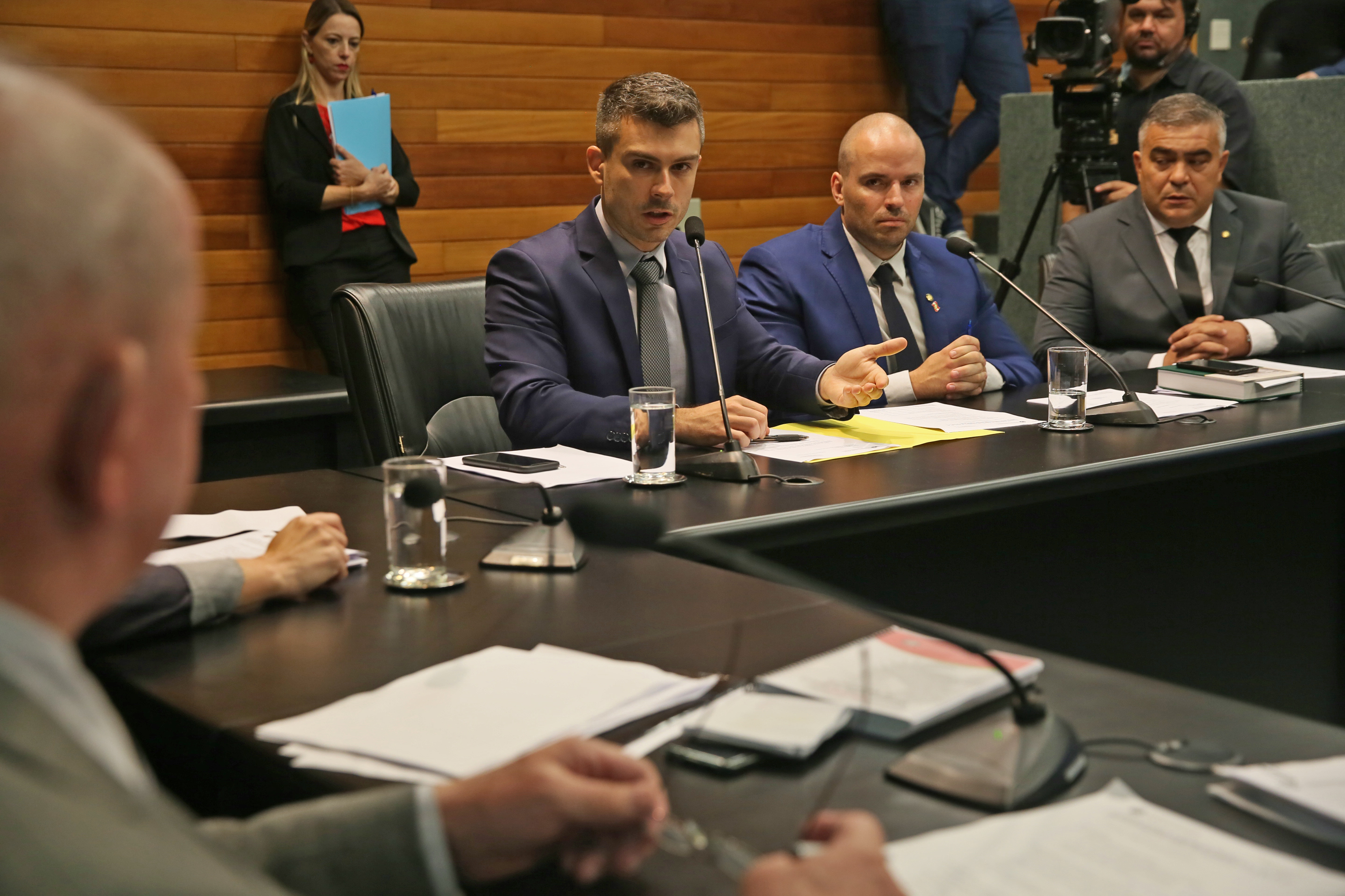 Reunião da Comissão Parlamentar de Inquérito para apurar eventuais irregularidades nos contratos de restauração da Ponte Hercílio Luz.
