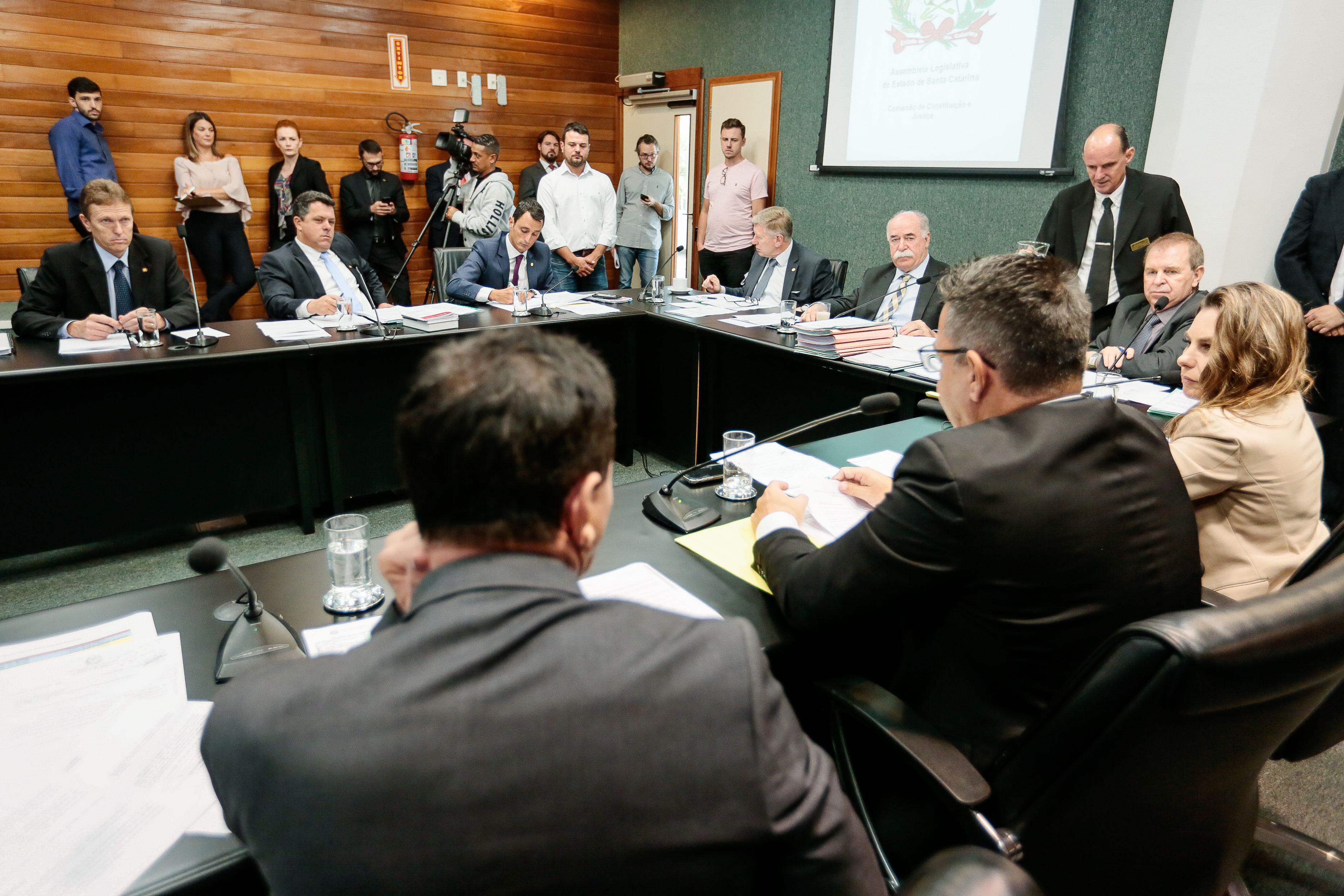Comissão de Constituição e Justiça