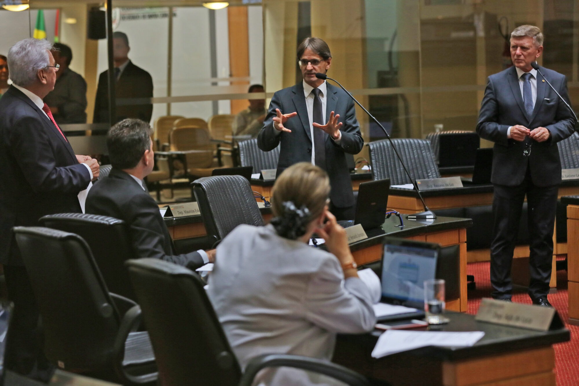 Cem dias de governo Bolsonaro e obras na SC-467 mobilizam deputados