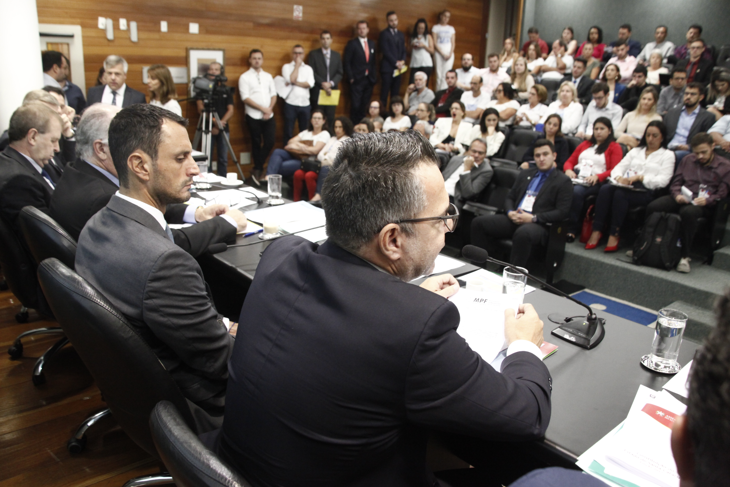 Comissão de Constituição e Justiça