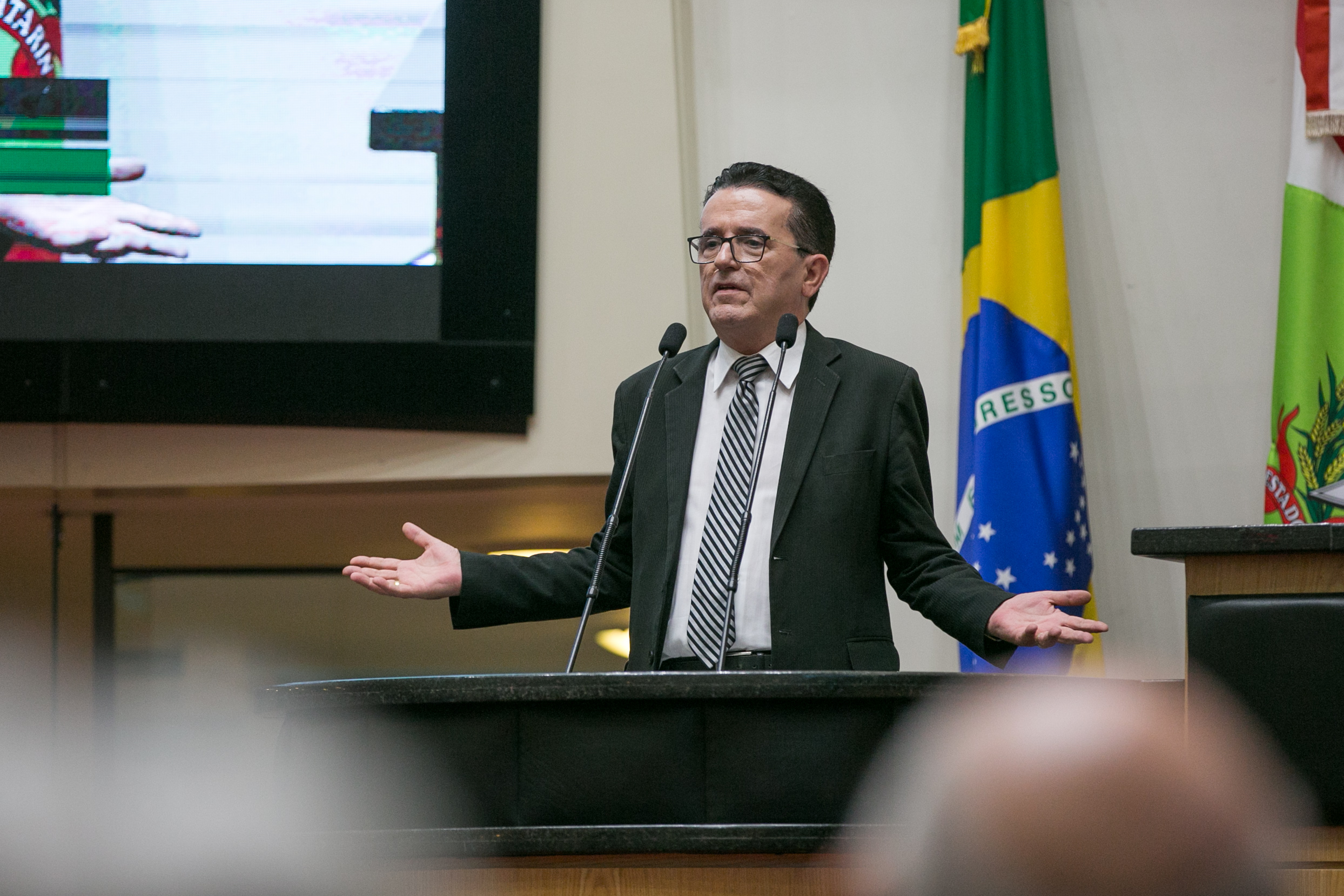 Comissão de Transportes promove audiência pública para discutir as obras do contorno viário da Grande Florianópolis.