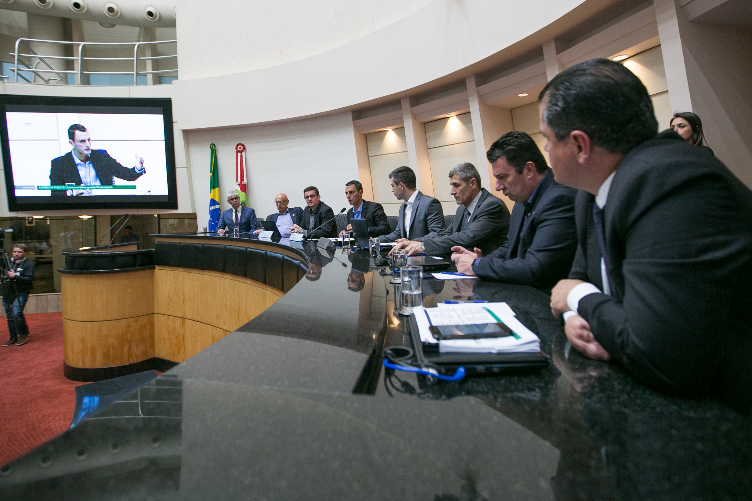 Comissão de Transportes promove audiência pública para discutir as obras do contorno viário da Grande Florianópolis.
