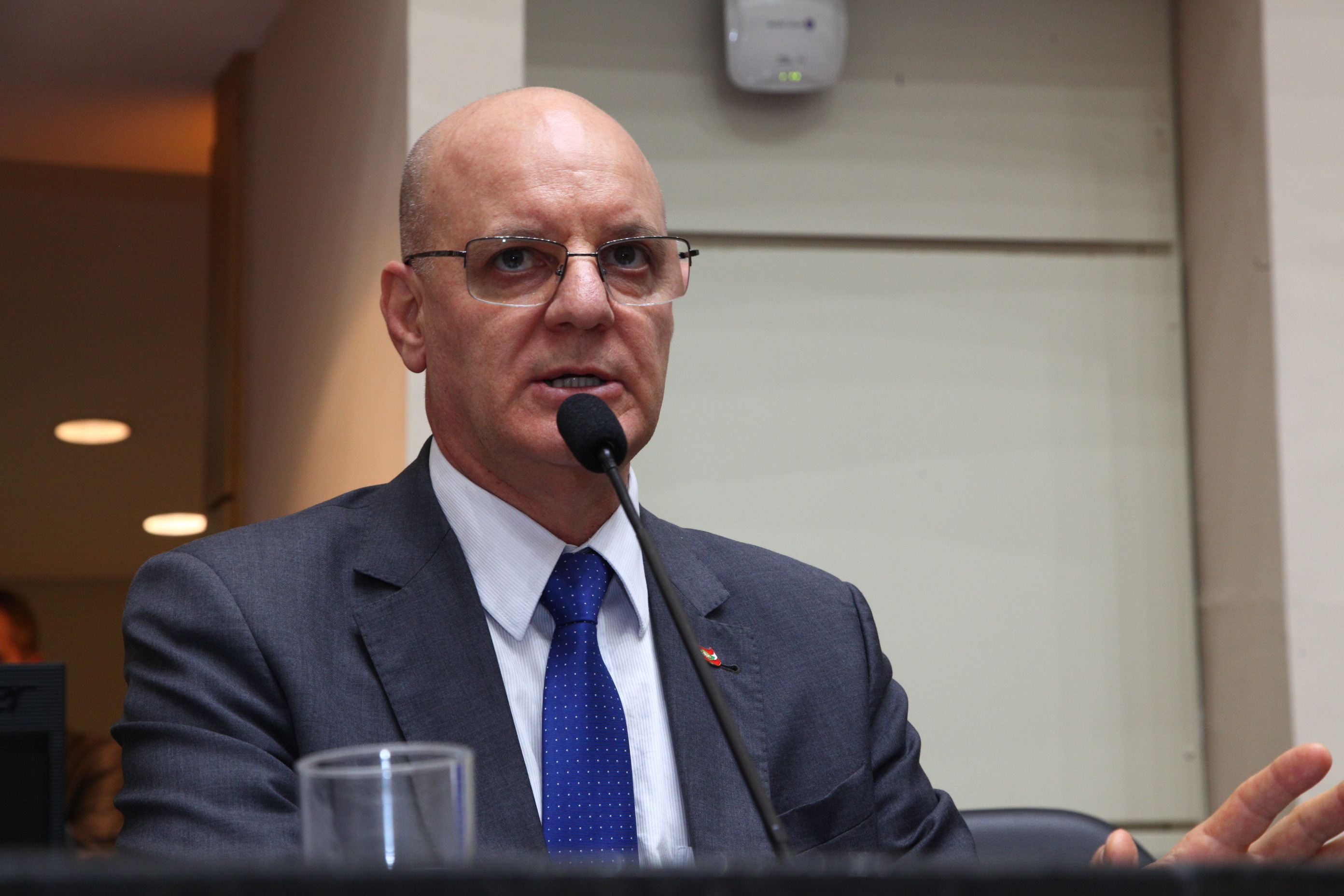 Audiência Pública sobre a  Reforma Administrativa - Natalino Uggioni, secretário da Educação
