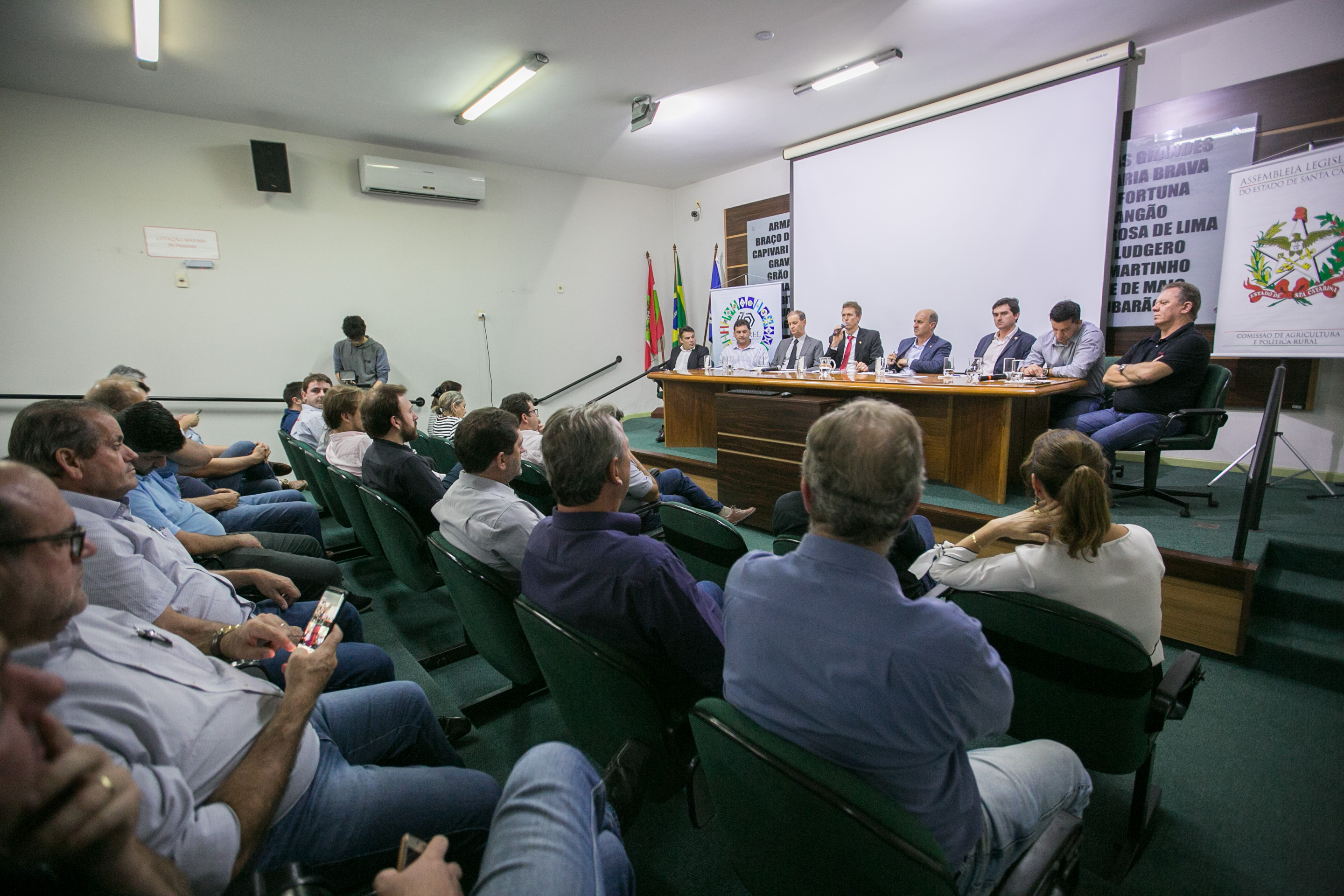 AUDIÊNCIA PÚBLICA - Impactos dos decretos do Governo do Estado nº 1860/18, 1867/18 e 9642/18