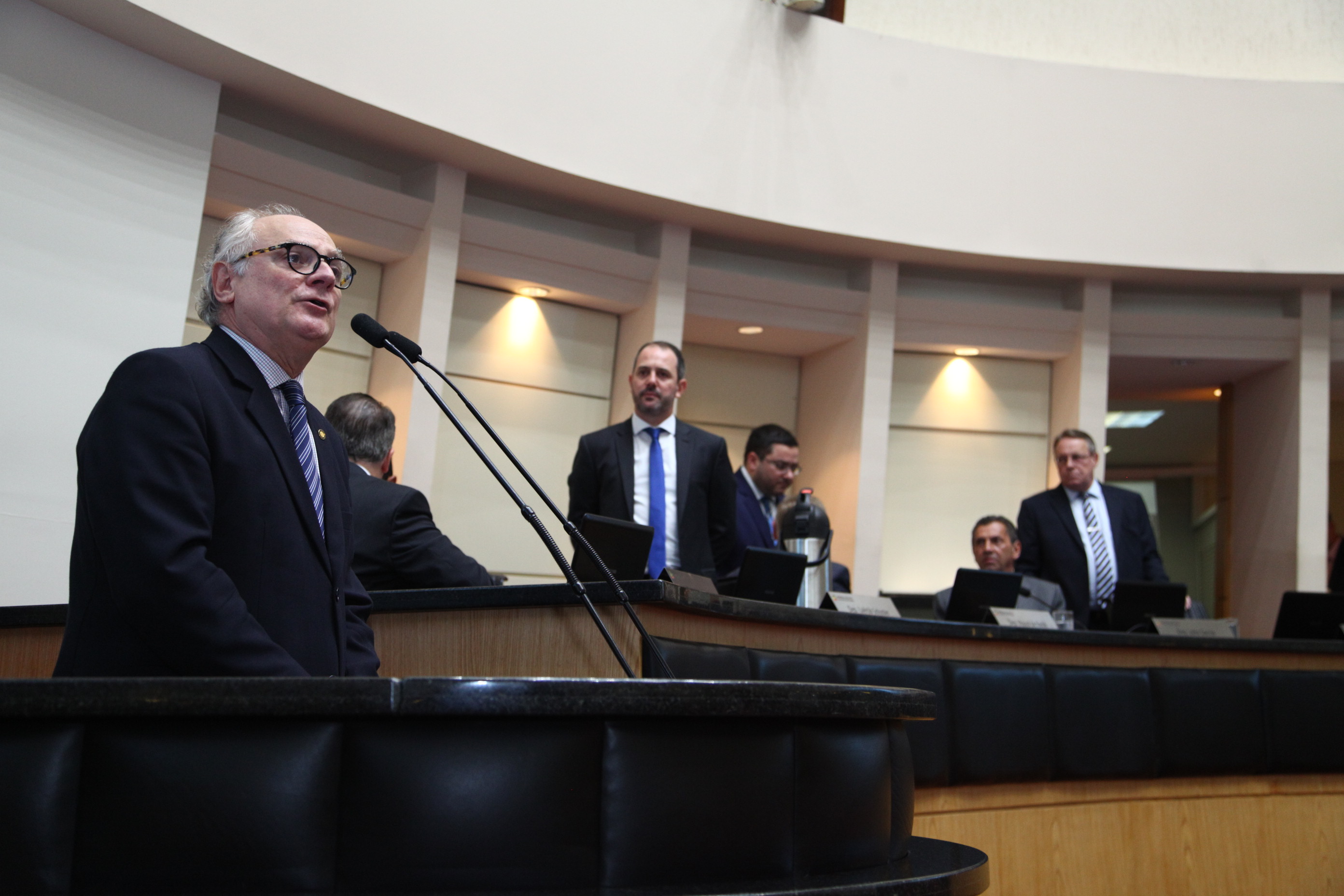 Sessão Plenária em 25/04/2019 - Deputado Vicente Caropreso (PSDB)