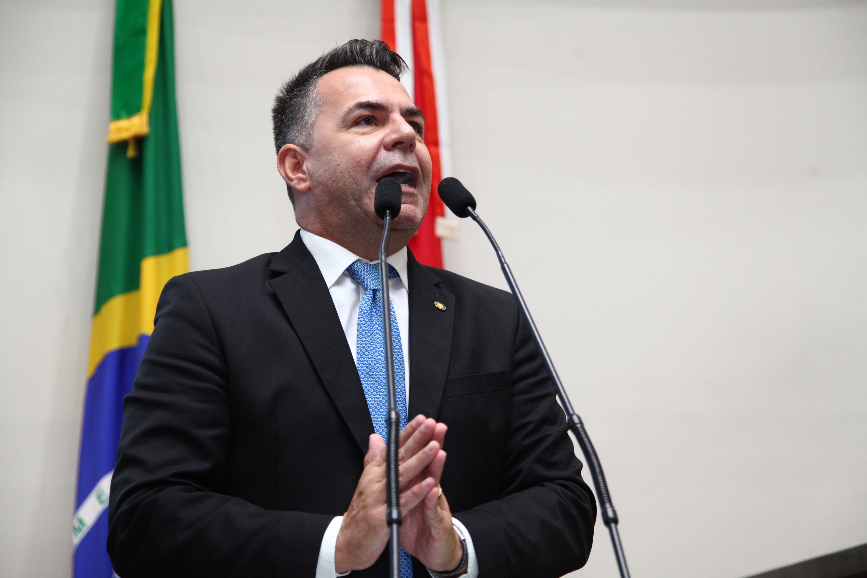 Sessão Plenária em 25/04/2019 - Deputado Luiz Fernando Vampiro  (MDB)