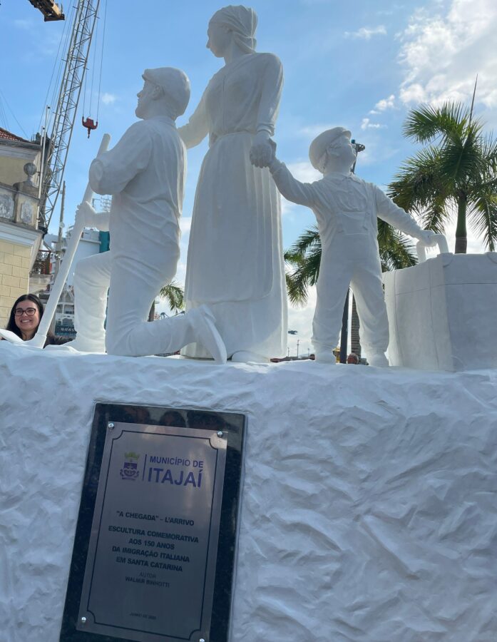 Portos catarinenses foram beneficiados com a política de incentivos fiscais; importações em Santa Catarina cresceram mais de 370% entre 2006 e 2014