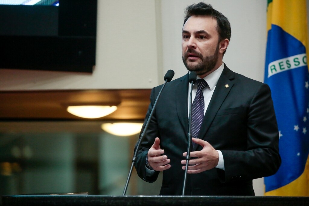 Deputado Marcius Machado