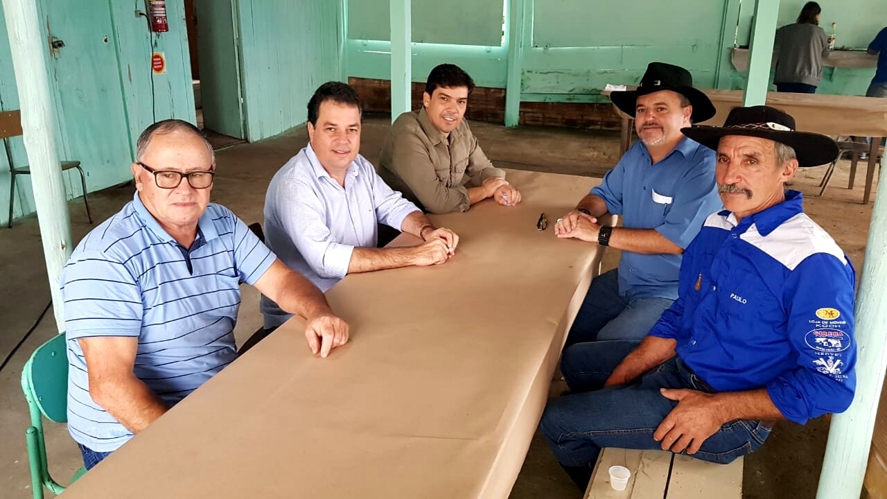 Minotto prestigia rodeio em Matos Costa e lamenta situação da SC-135