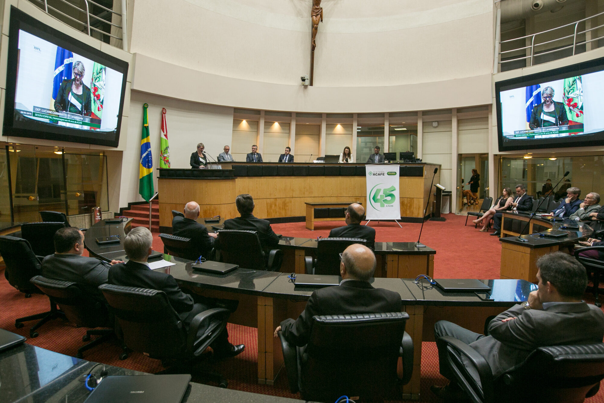 Sessão especial homenageia os 45 anos da Acafe