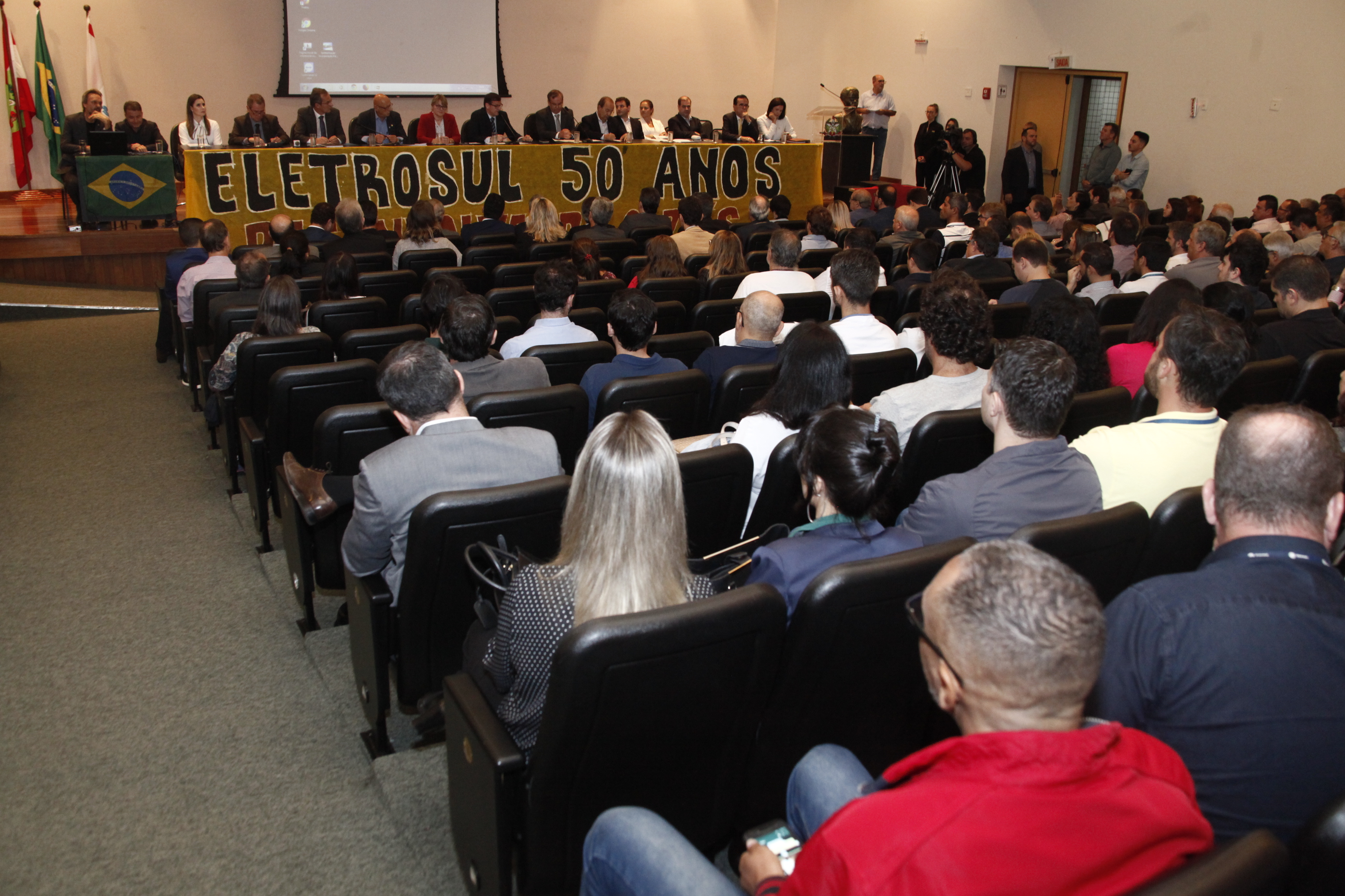 Audiência Pública para Discutir Fusão e Incorporação das Empresas ELETROSUL e CGTEE