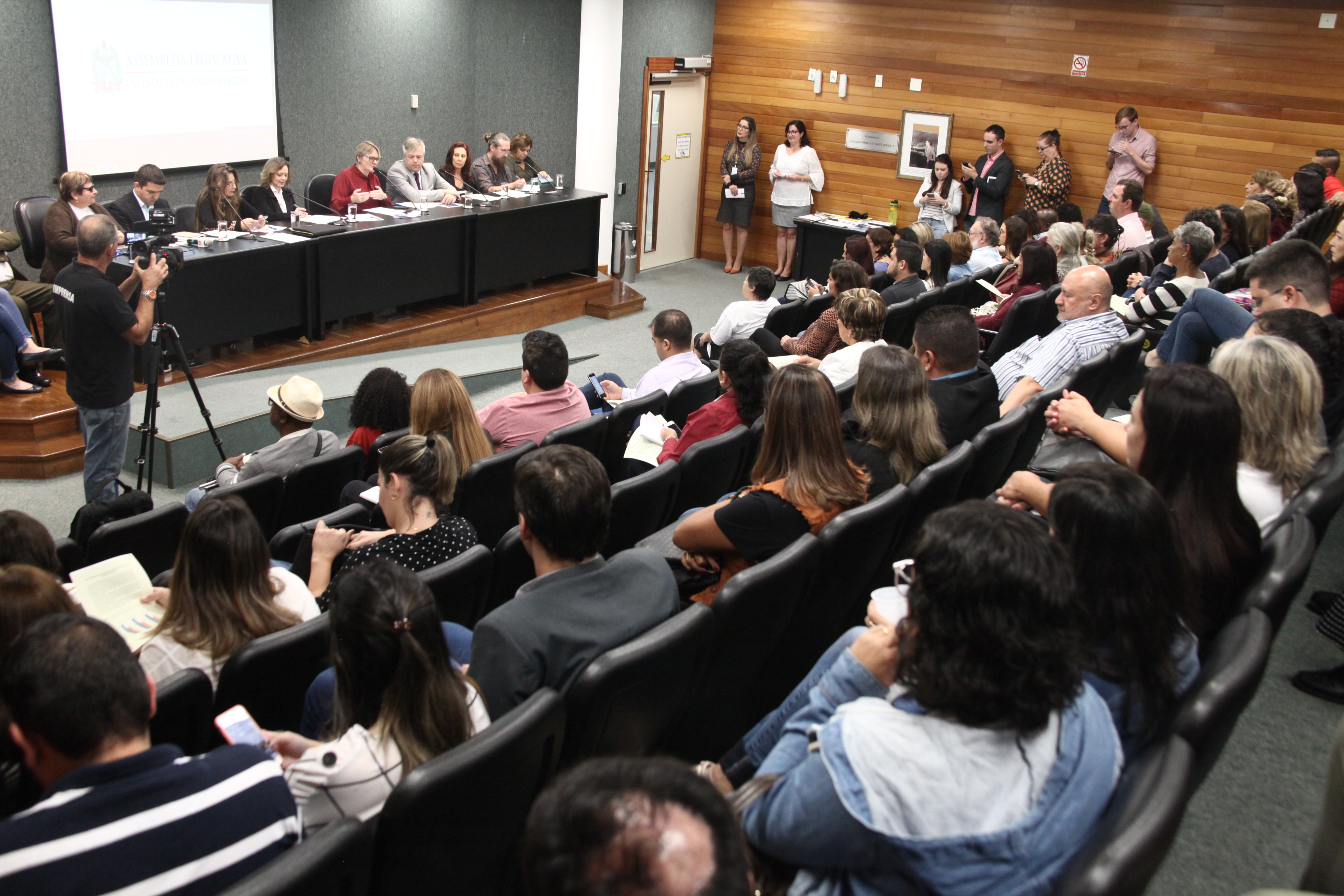 Lançamento Frente Parlamentar em Defesa de Políticas Públicas _ Assistência Social