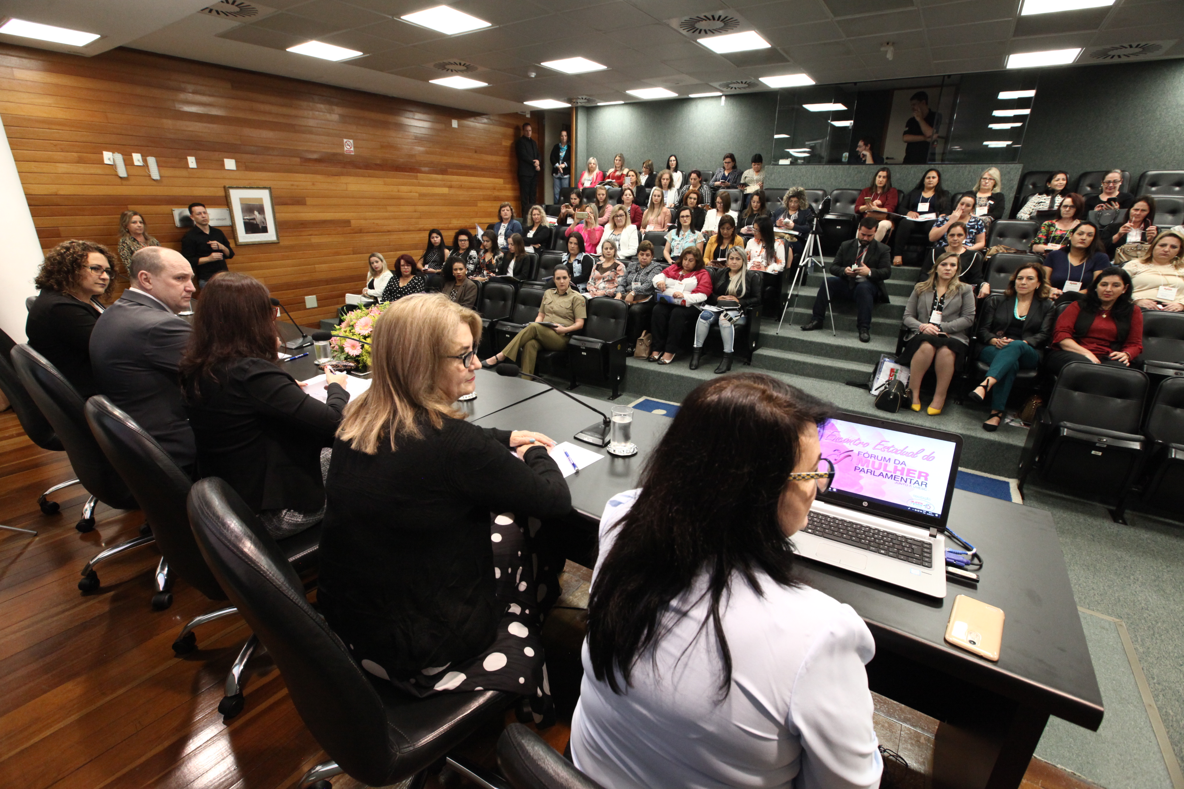 Encontro Estadual das Mulheres Parlamentares de Santa Catarina com ( UVESC )