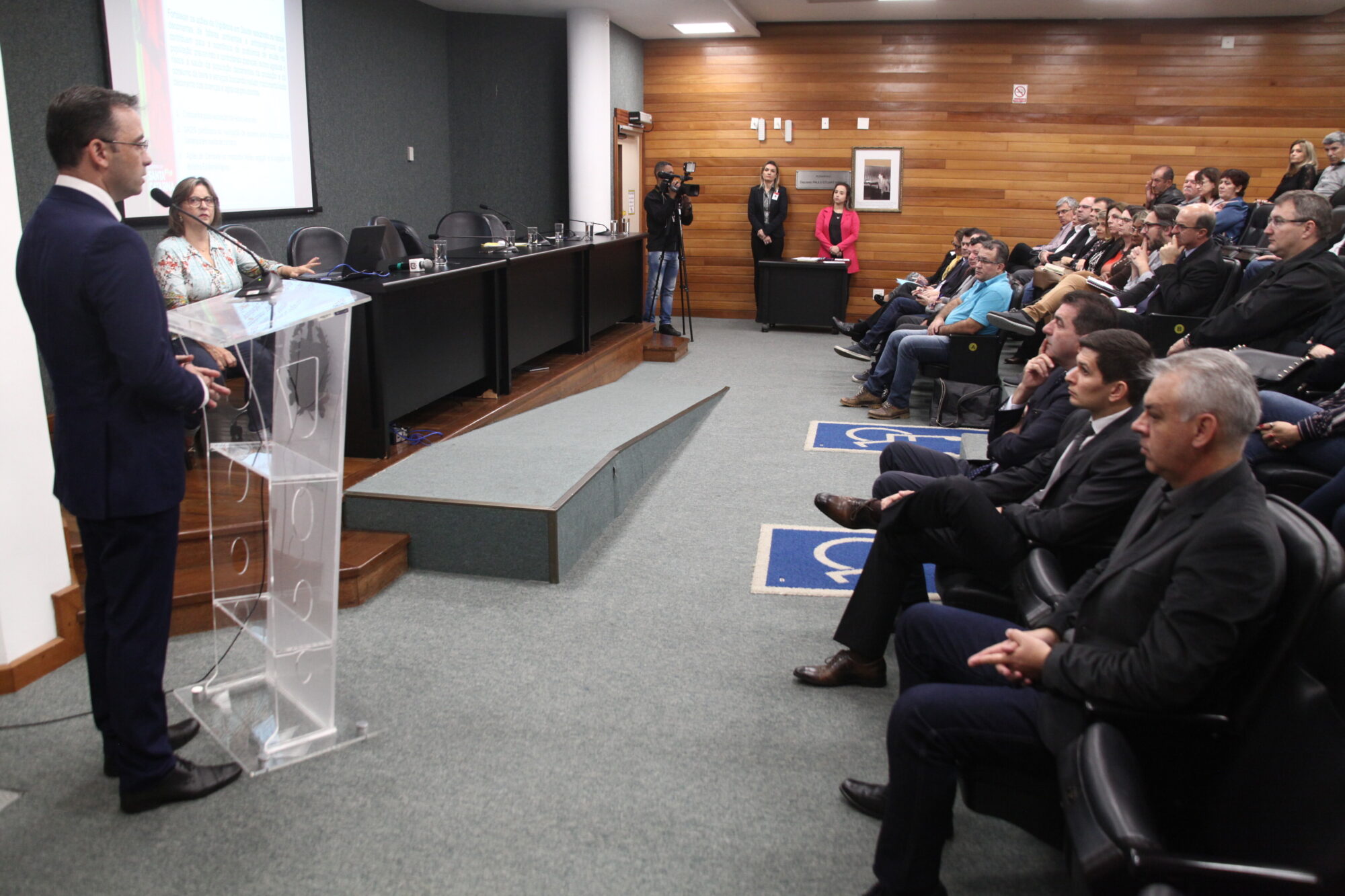 Secretário de Saúde presta contas na Alesc