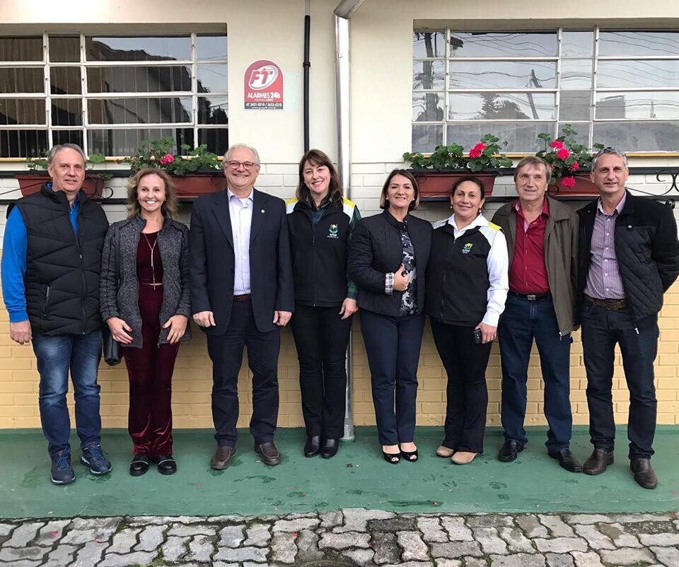 Dr. Vicente visita APAEs da região da Amplanorte
