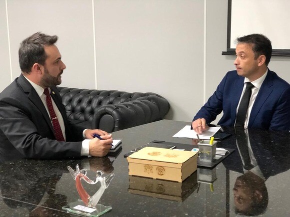 Deputado Marcius Machado e Helton Zeferino, secretário de Estado da Saúde