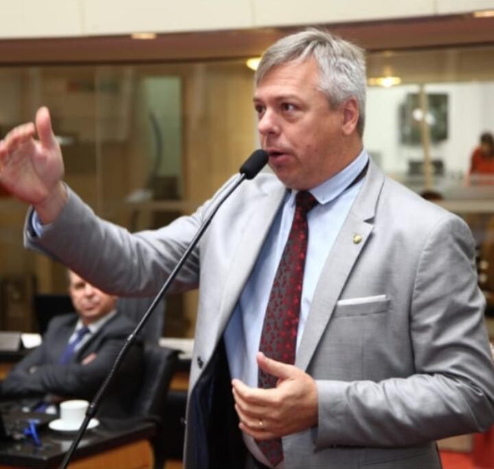Fabiano reivindica ambulância para Batalhão de São Miguel do Oeste