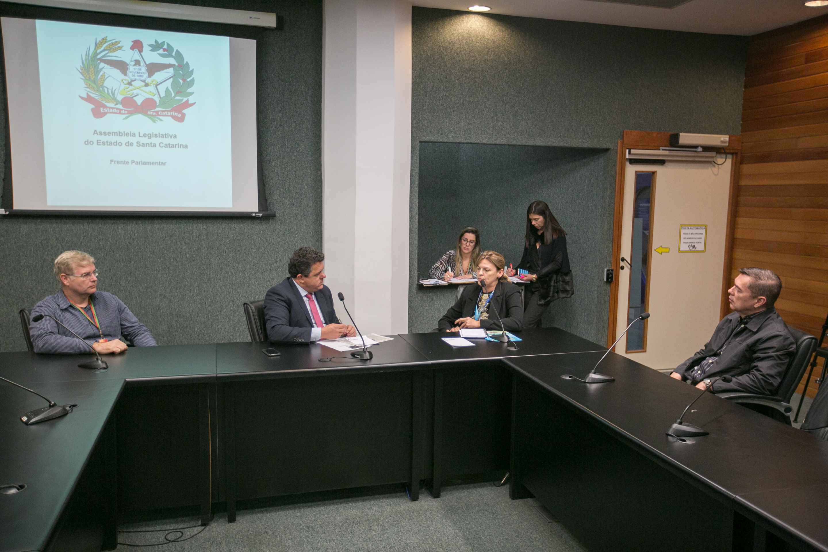 FRENTE PARLAMENTAR – Defesa da Universalização do Saneamento Ambiental de SC