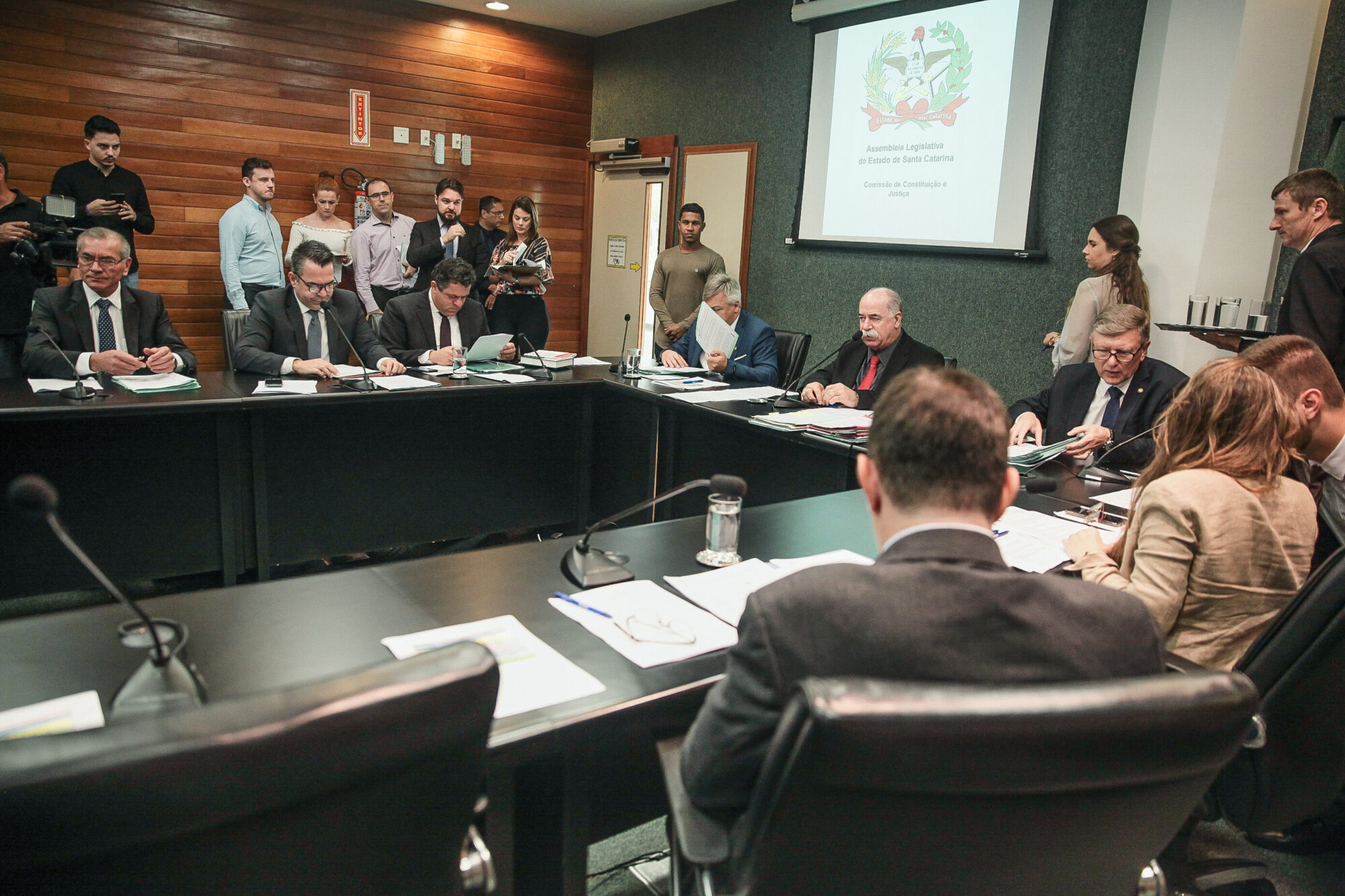 CCJ admite PL que atualiza lista de beneficiados pela comissão de promoções da PM