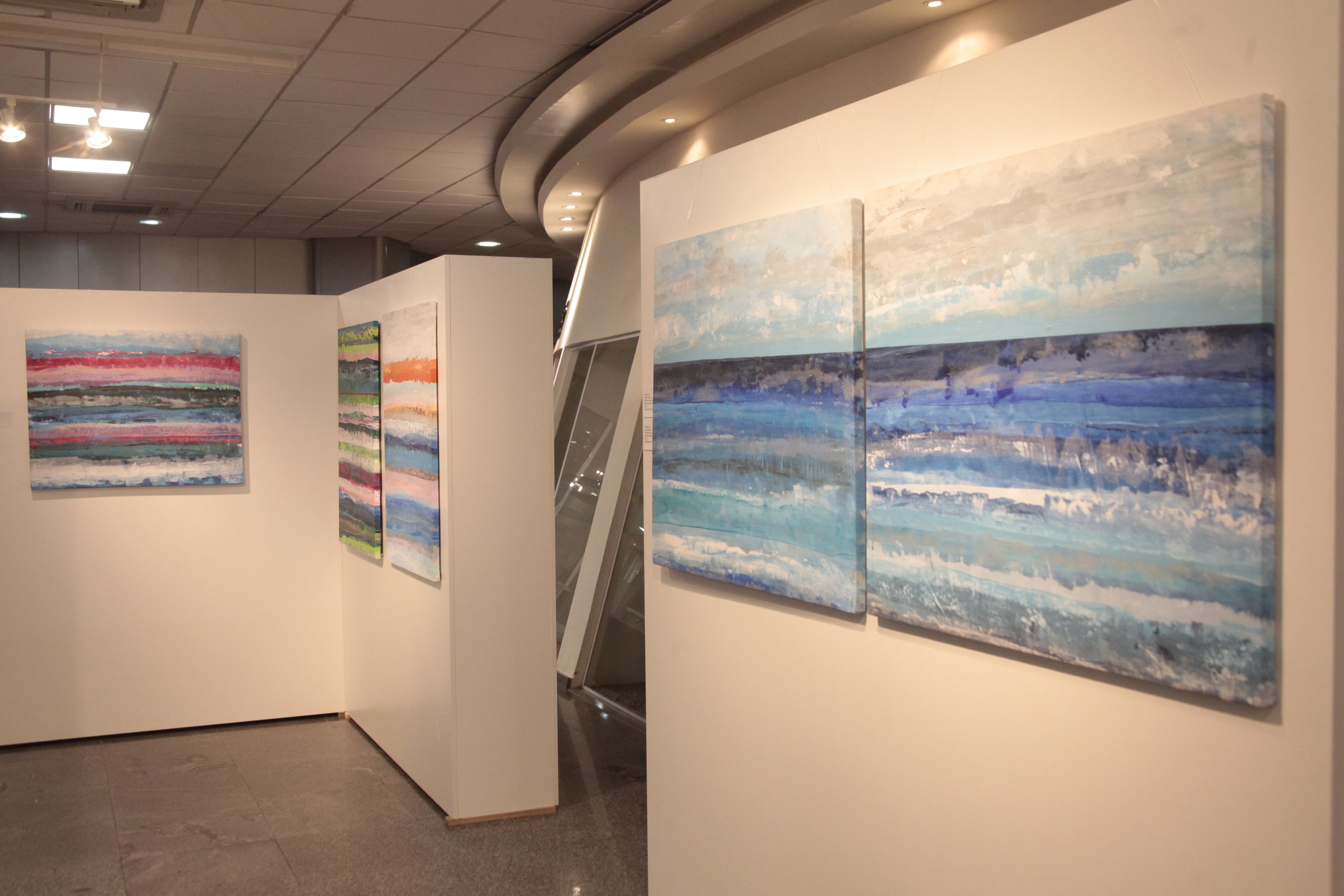 Exposição Lines Series Leysa Perotti