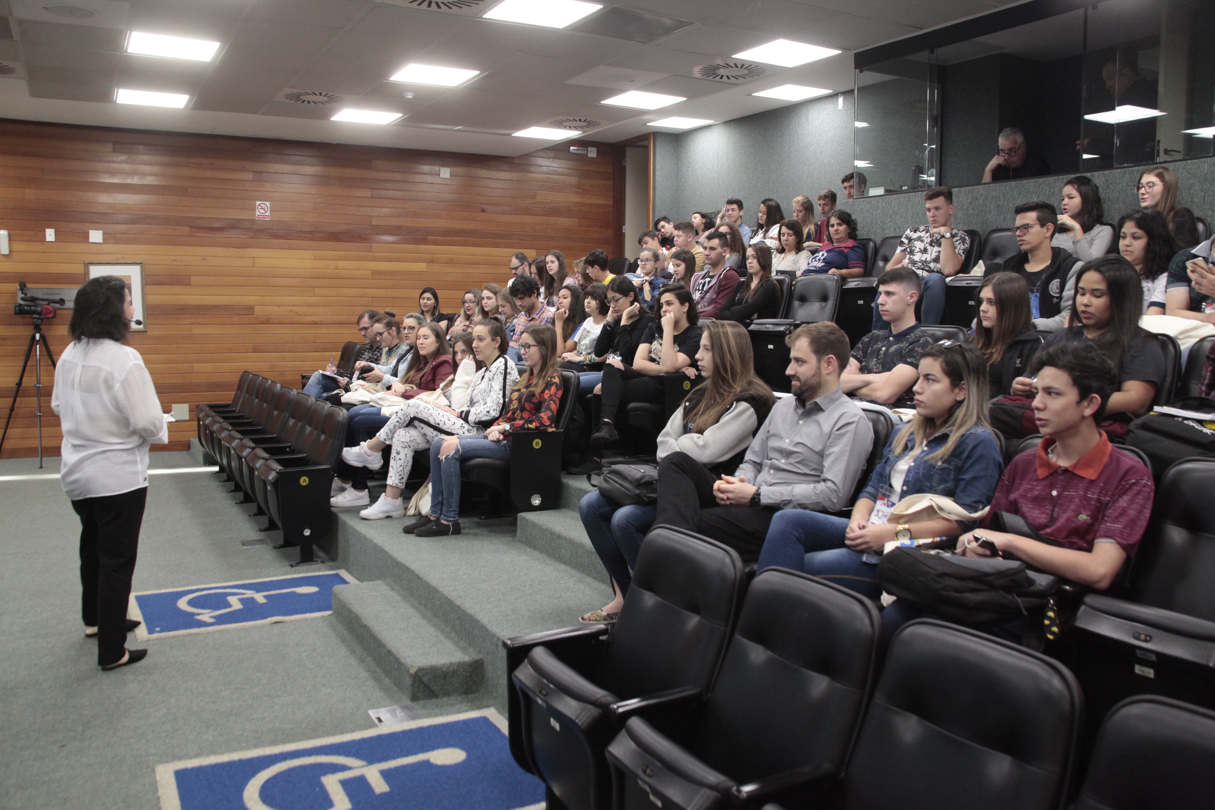 Escola do Legislativo Parlamento Jovem