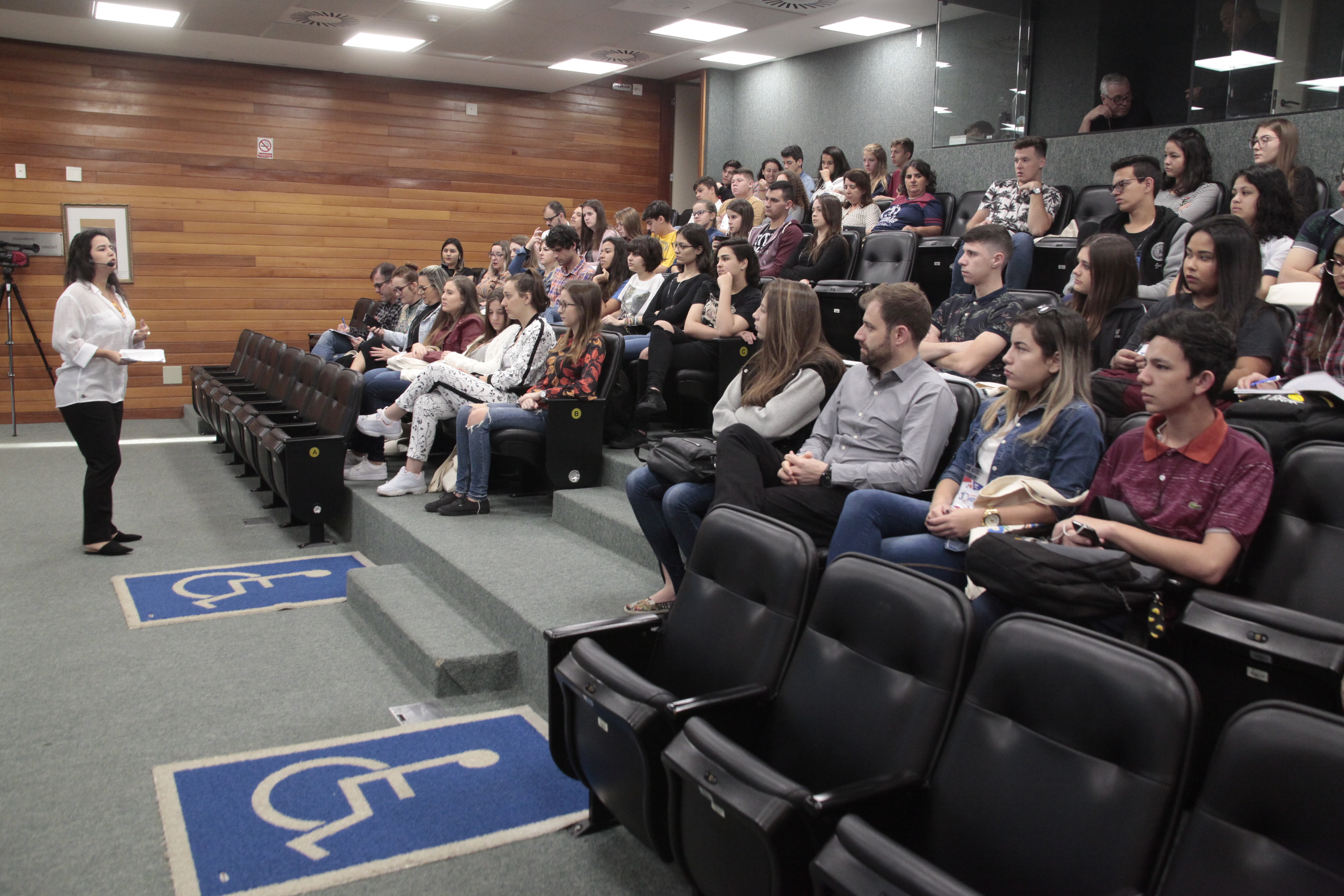 Escola do Legislativo Parlamento Jovem