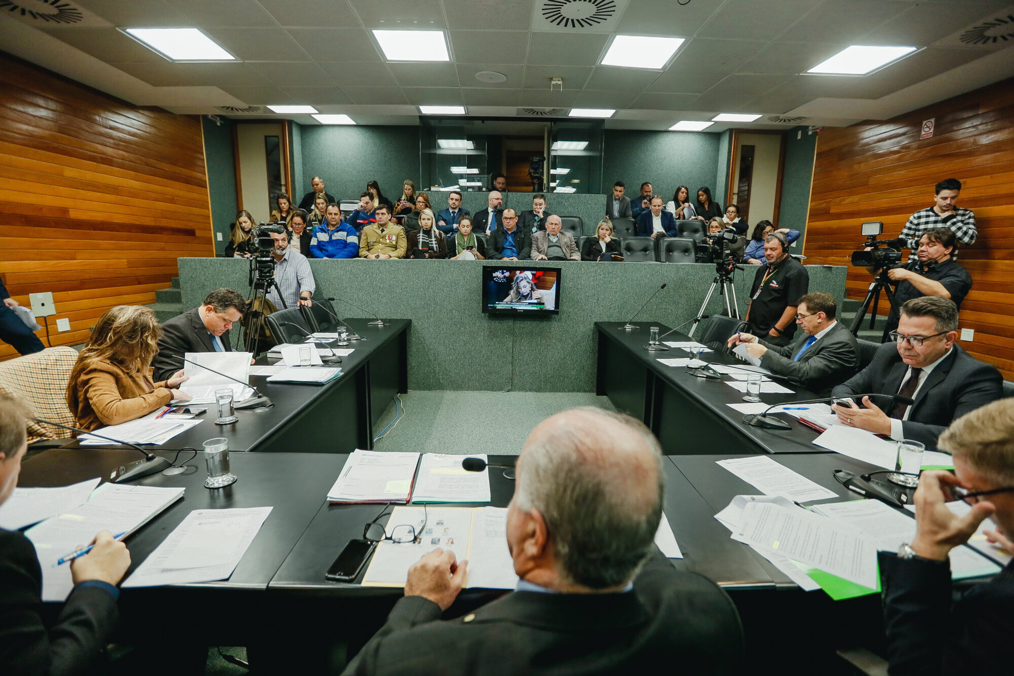 CCJ aprova PEC que submete parcerias público-privadas à Assembleia