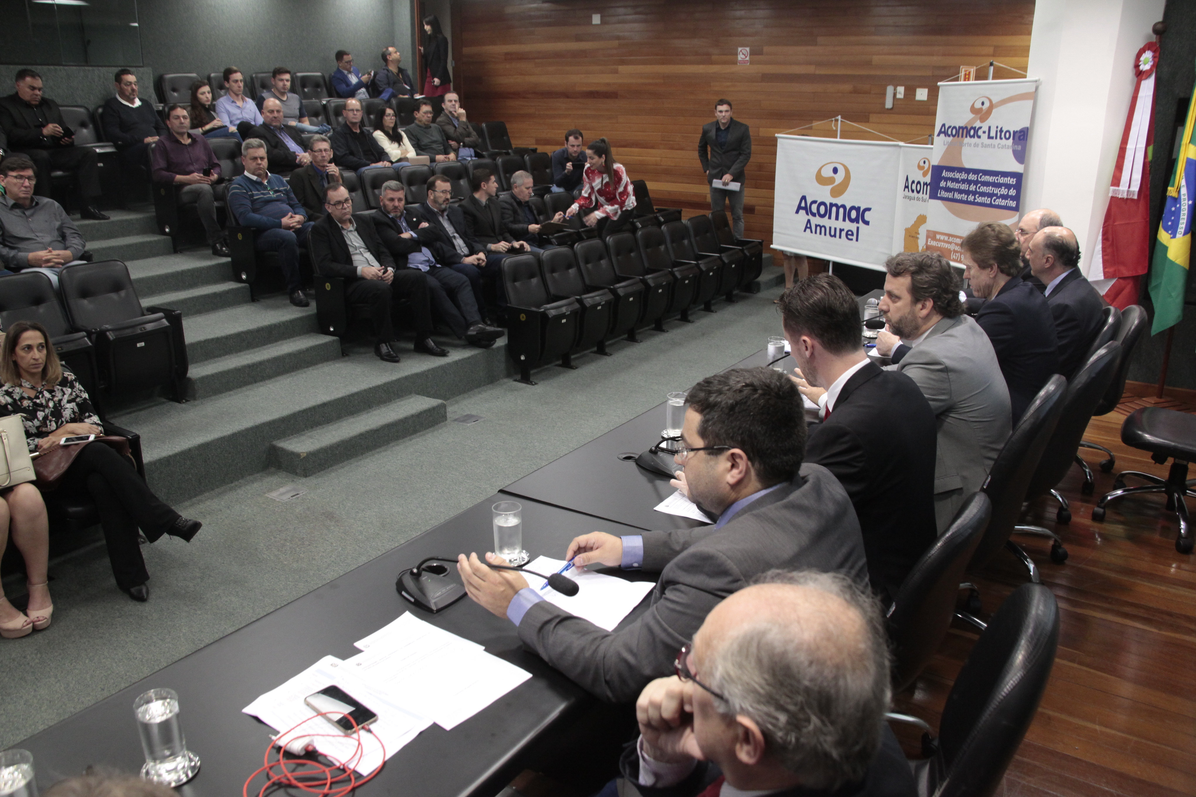 FRENTE PARLAMENTAR – Material de Construção