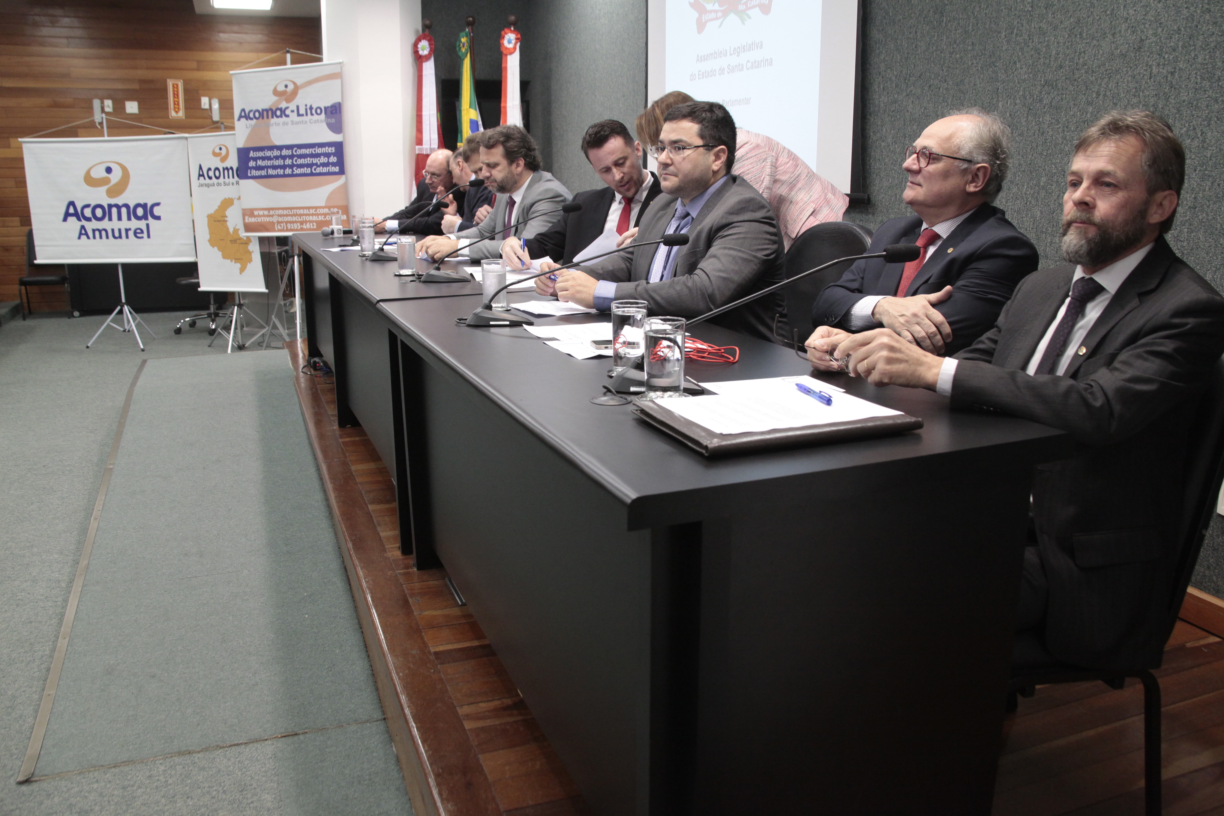 Frente Parlamentar do Material de Construção