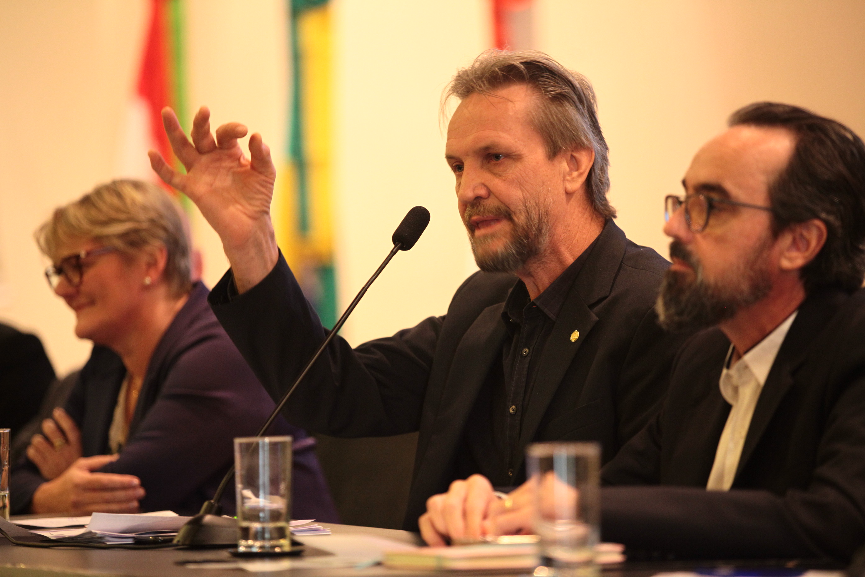 Seminário Inovação Científica na Escola - Pedro Uksai